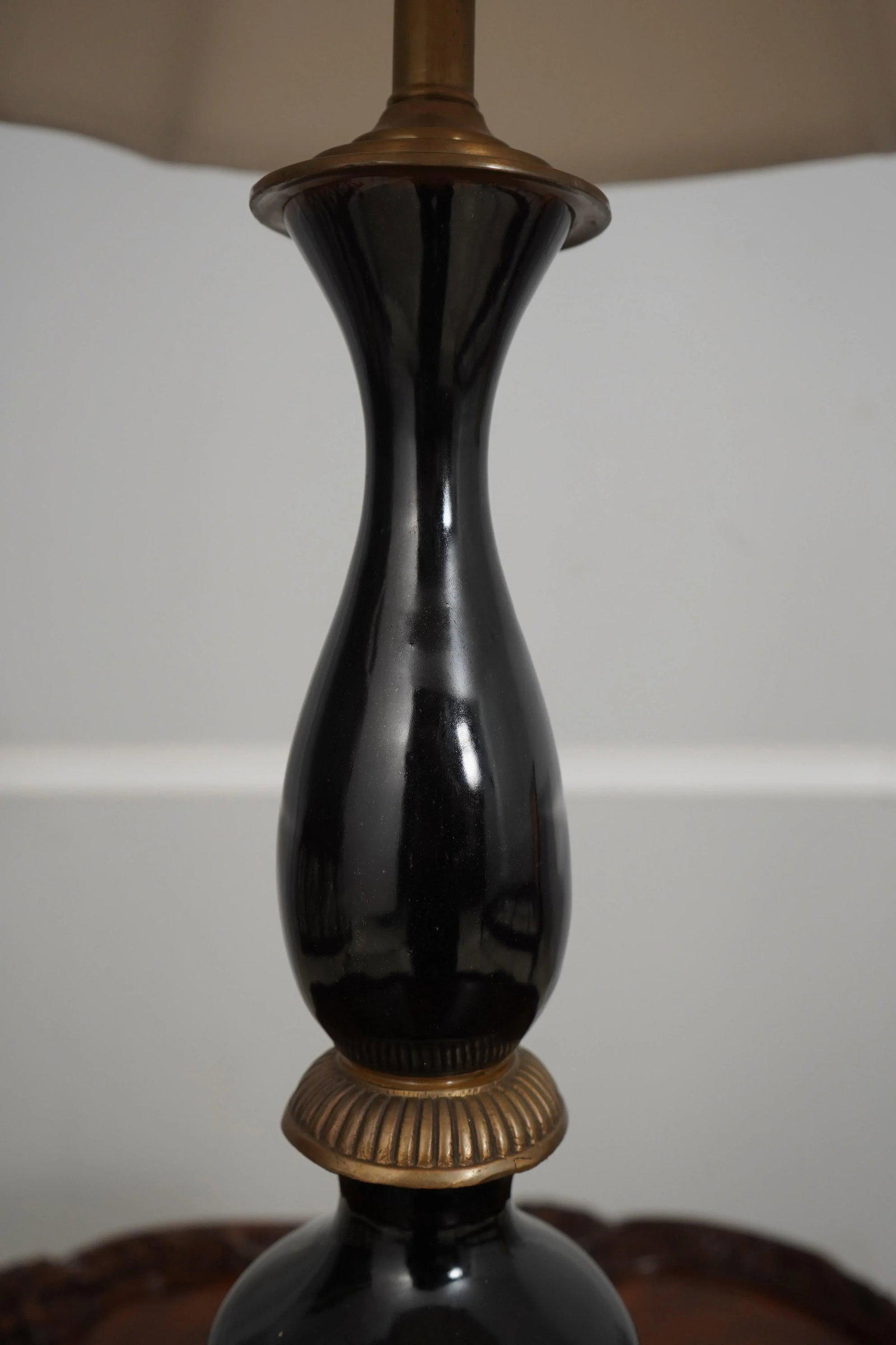 Modern Bulbous Ceramic & Brass Table Lamp - 5