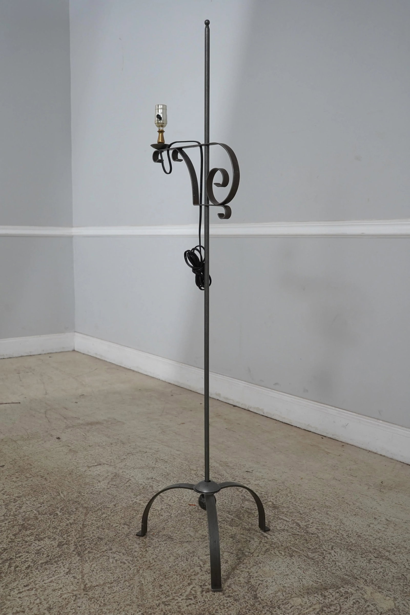 Hand Crafted Wrought Iron Adjustable Arm Primitive Floor Lamp - 4