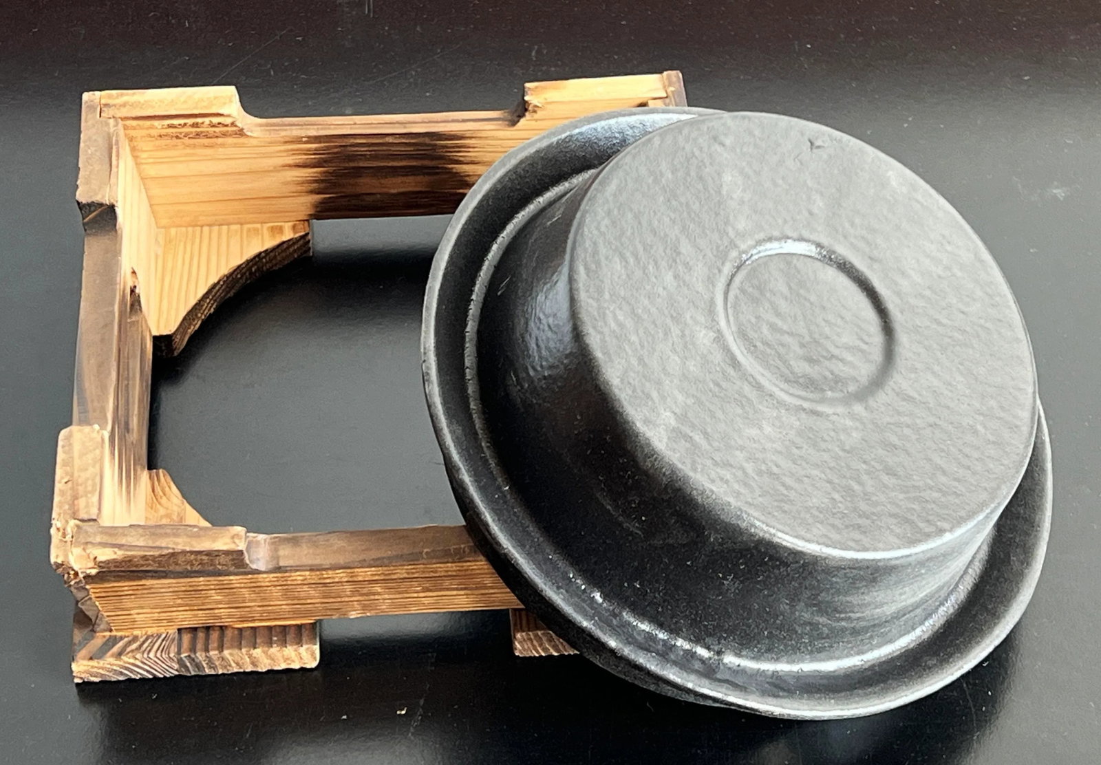 Vintage Cast Iron Japanese Rice Cooking Pot W/ Hinoki Cypress Lid - 7