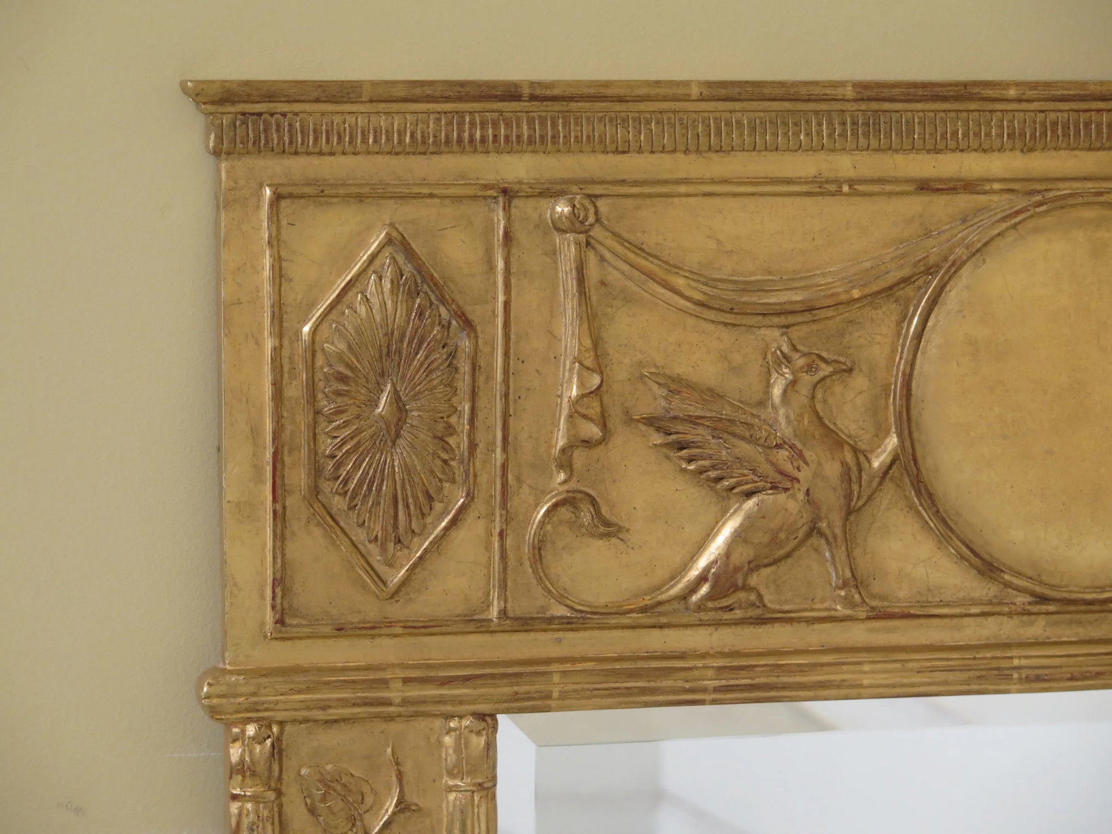 Italian Neoclassical Gold Gilt Mirror With Gargoyle - 5