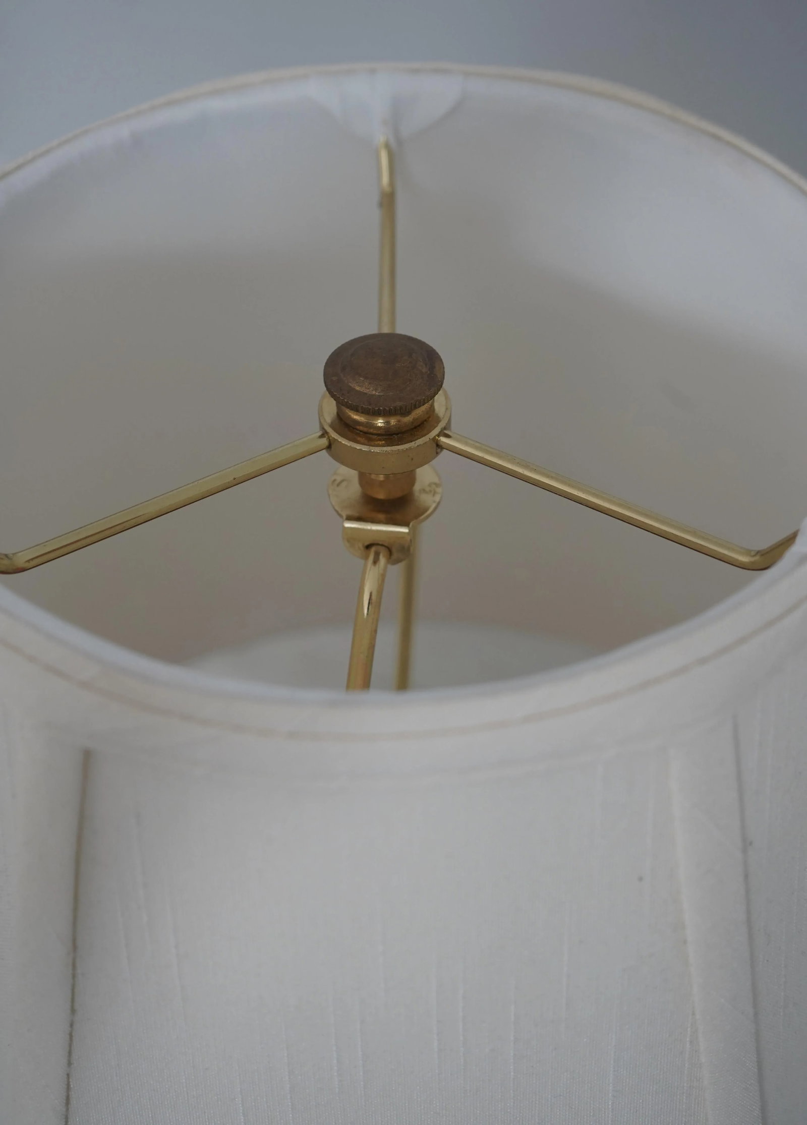 Stiffell Traditional Brass Table Lamp W. Shade - 7