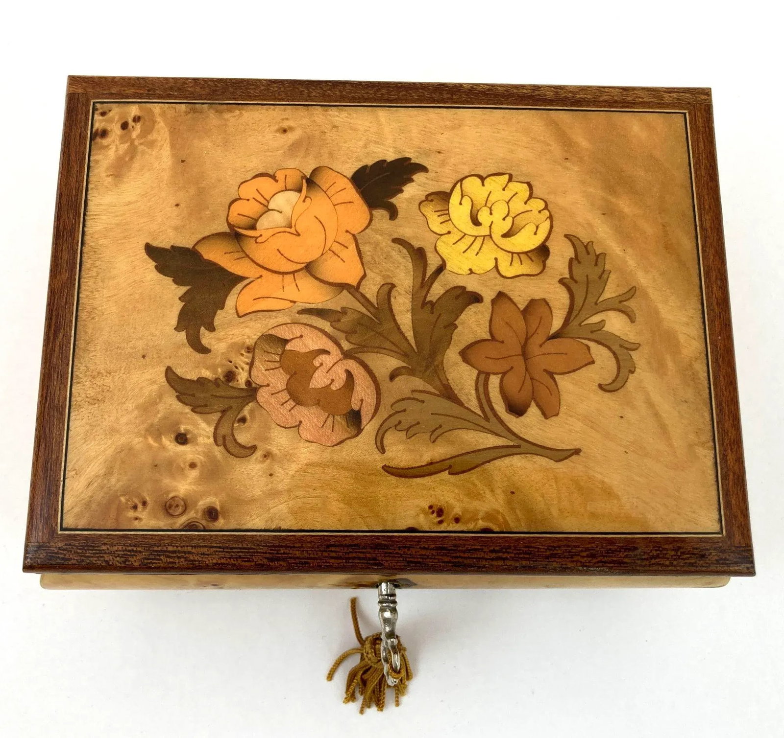 Vintage Jewelry Music Box Hand-Made in Italy - 2