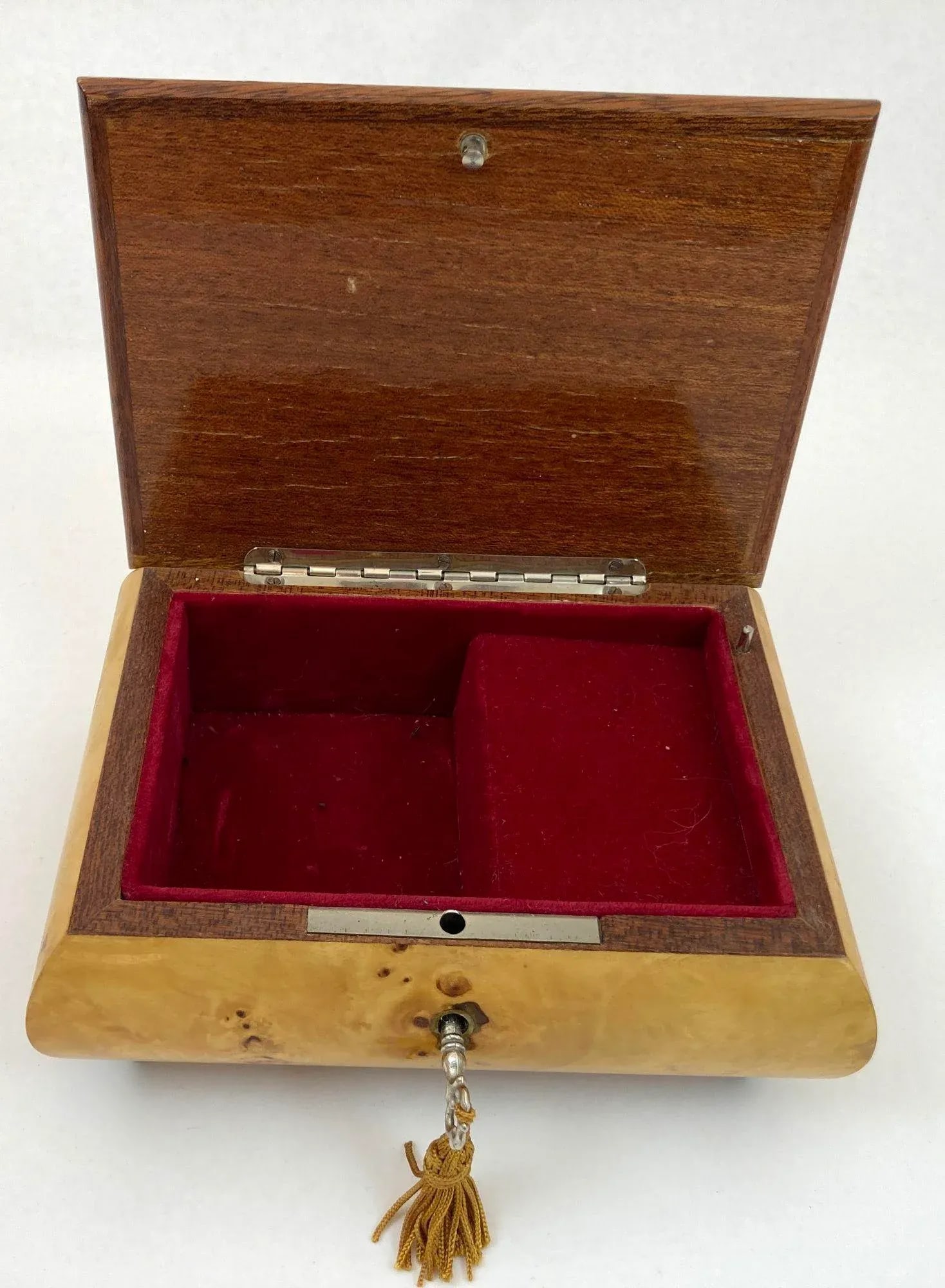 Vintage Jewelry Music Box Hand-Made in Italy - 3