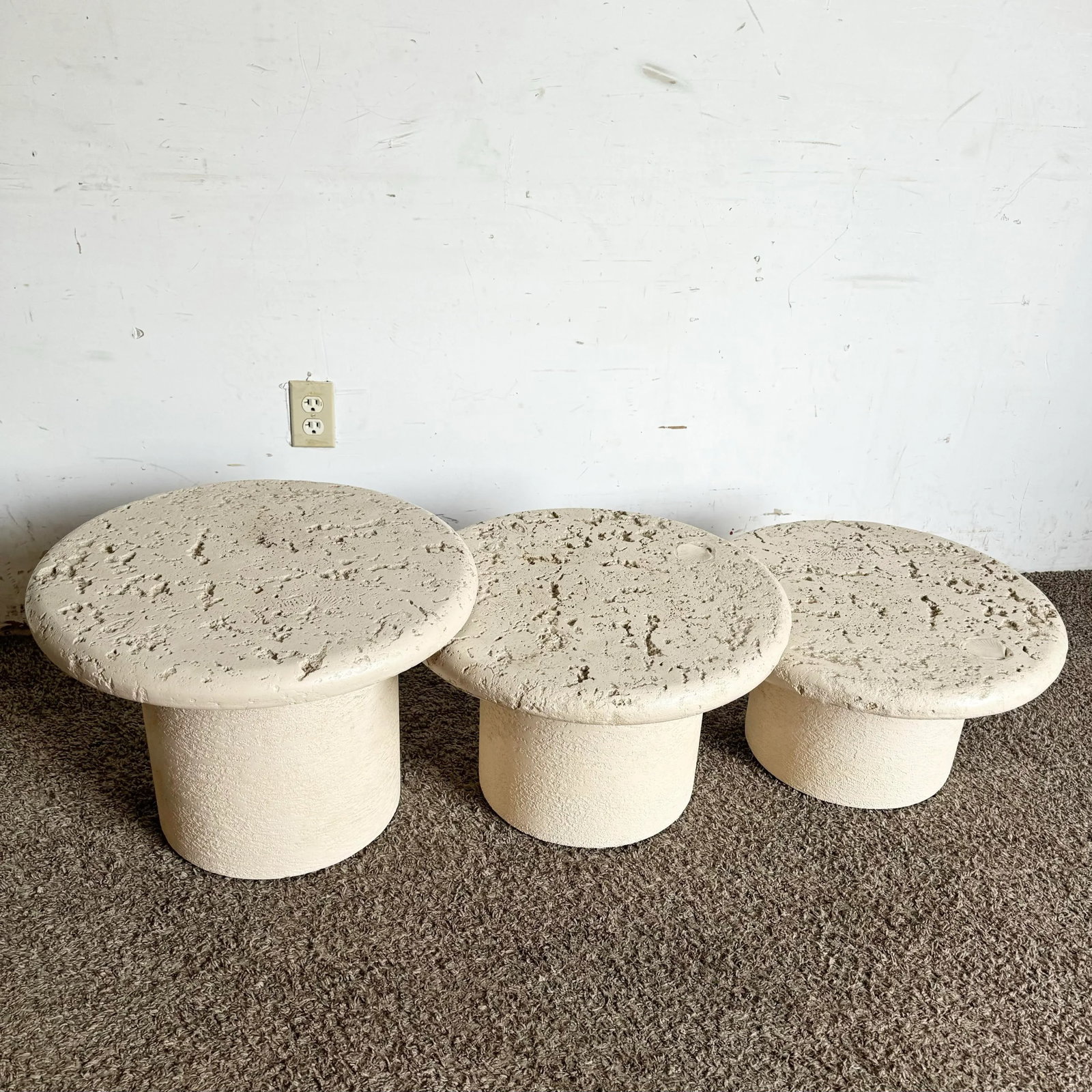 Postmodern Cream Faux Coral Circular Mushroom Nesting Tables - Set of 3 - 4