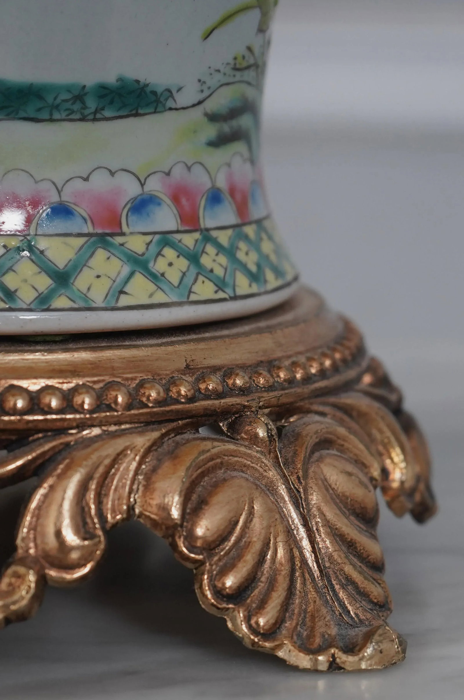 Chinoiserie Porcelain Asian Inspired Table Lamp - 2