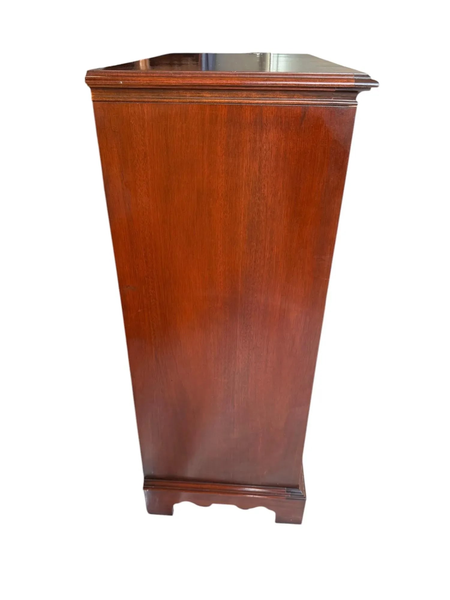 Dixie Chippendale Banded Mahogany Chest of Six Drawers - 3