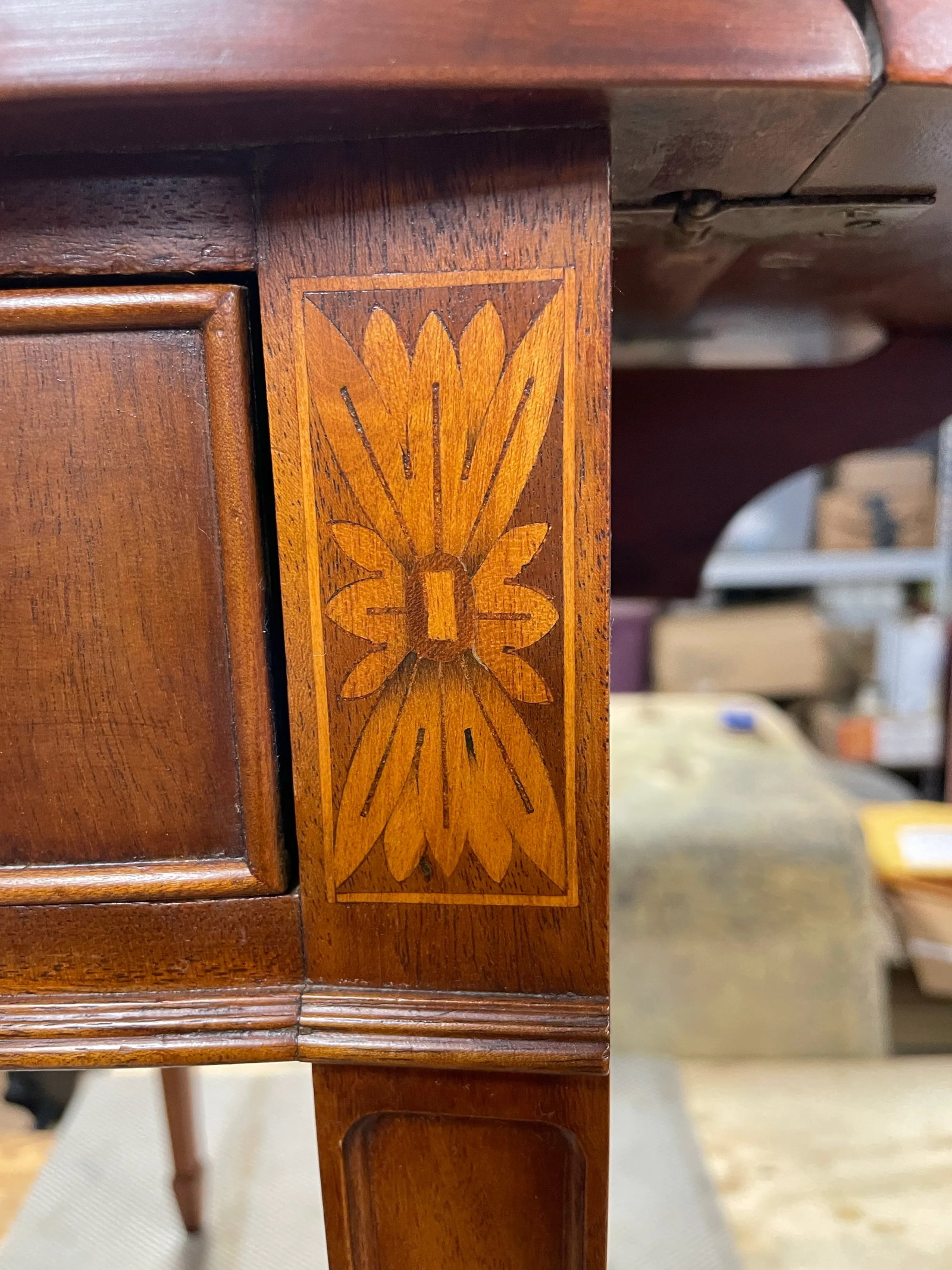 Vintage Mahogany Pembroke Table - 7