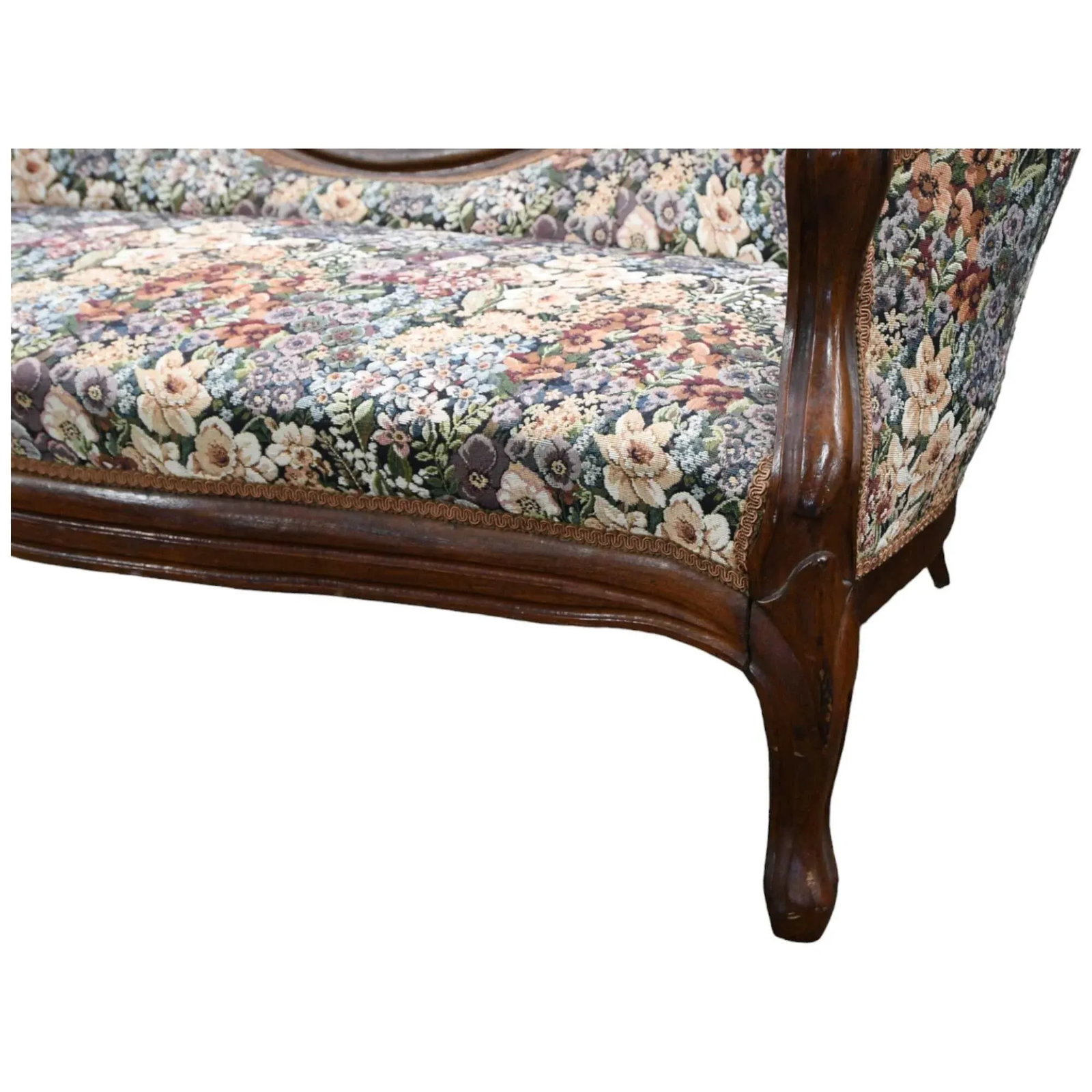Mid 20th Century Antique Victorian Medallion Back Parlor Sofa - 5