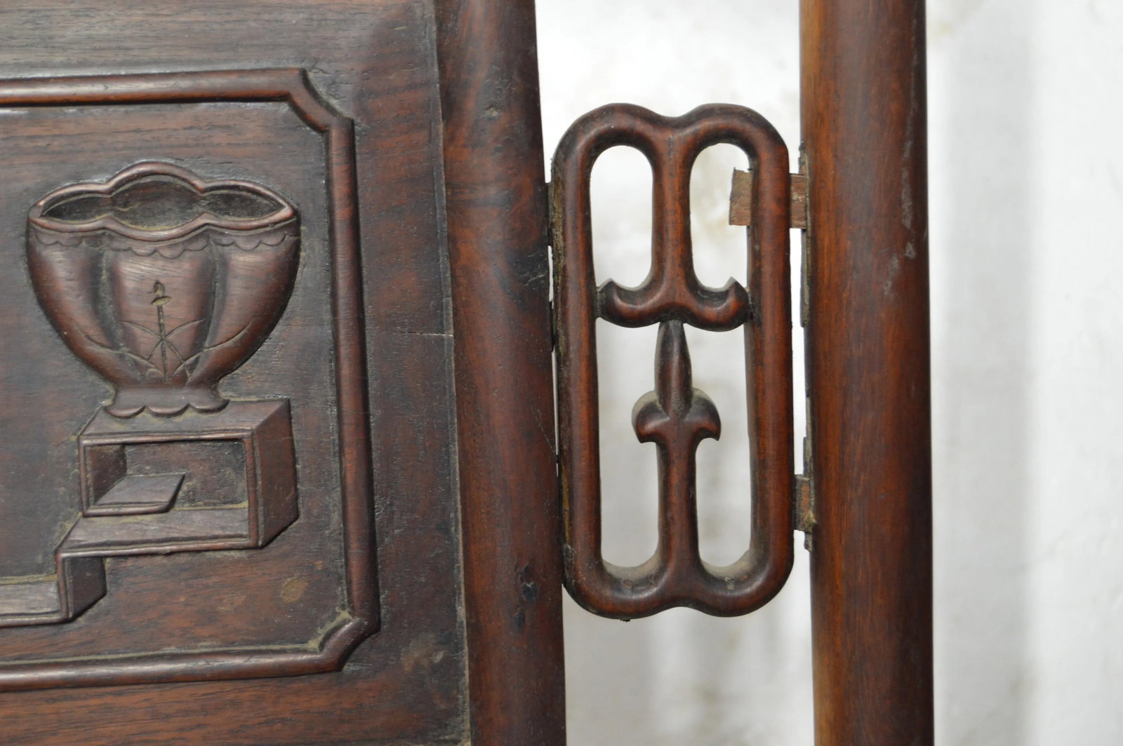 Yumu Wood Chinese Chair With Hand-Carved Decor and Lacquered Finish - 4