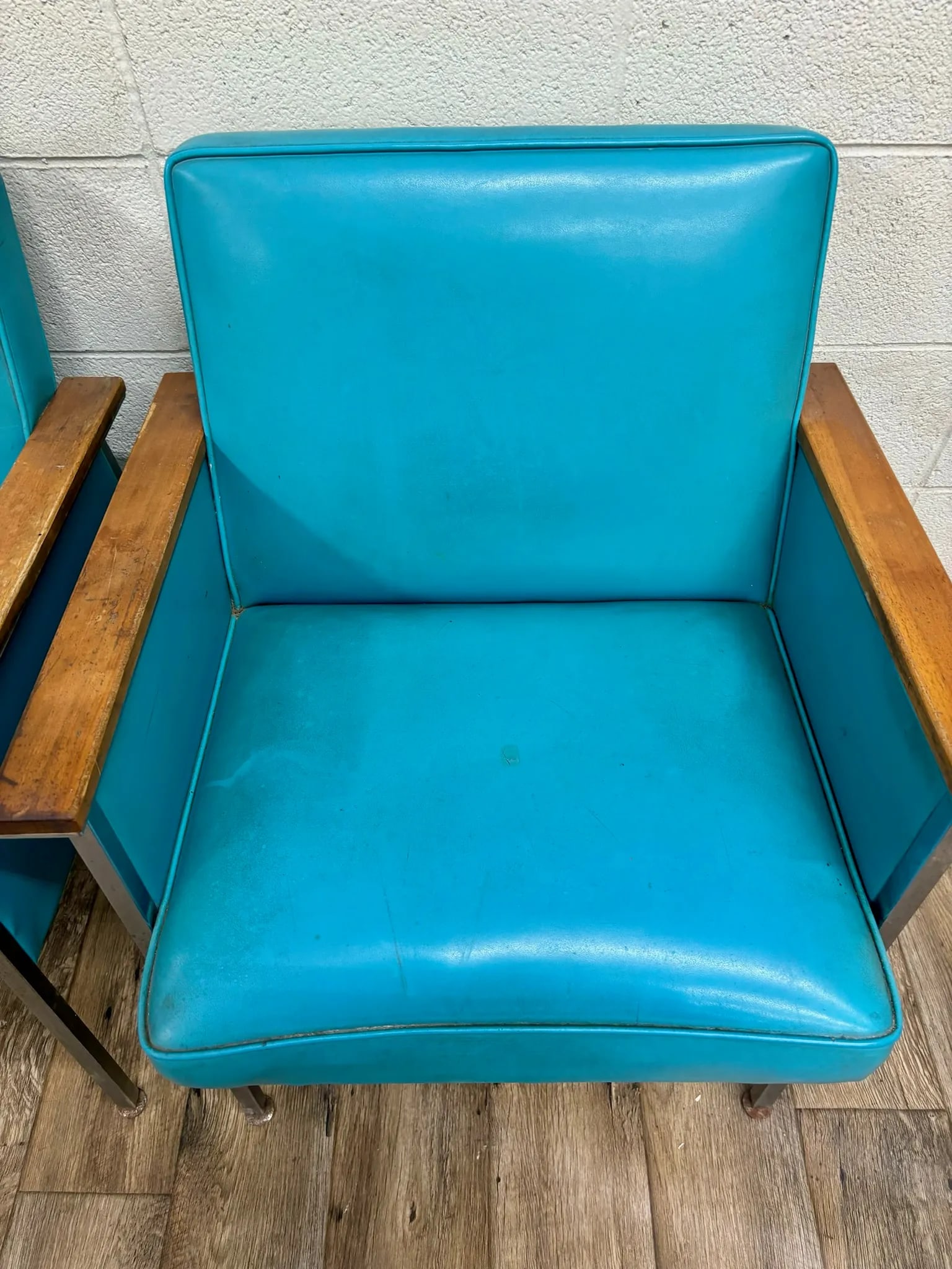 Vintage Designcraft Metal Mfg Mid Century Vinyl and Metal Tanker Chairs - 4