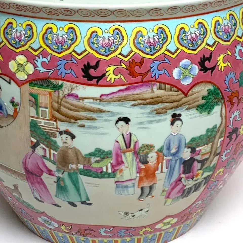 Early 20th Century Chinese Famille Verte Fishbowl - 9