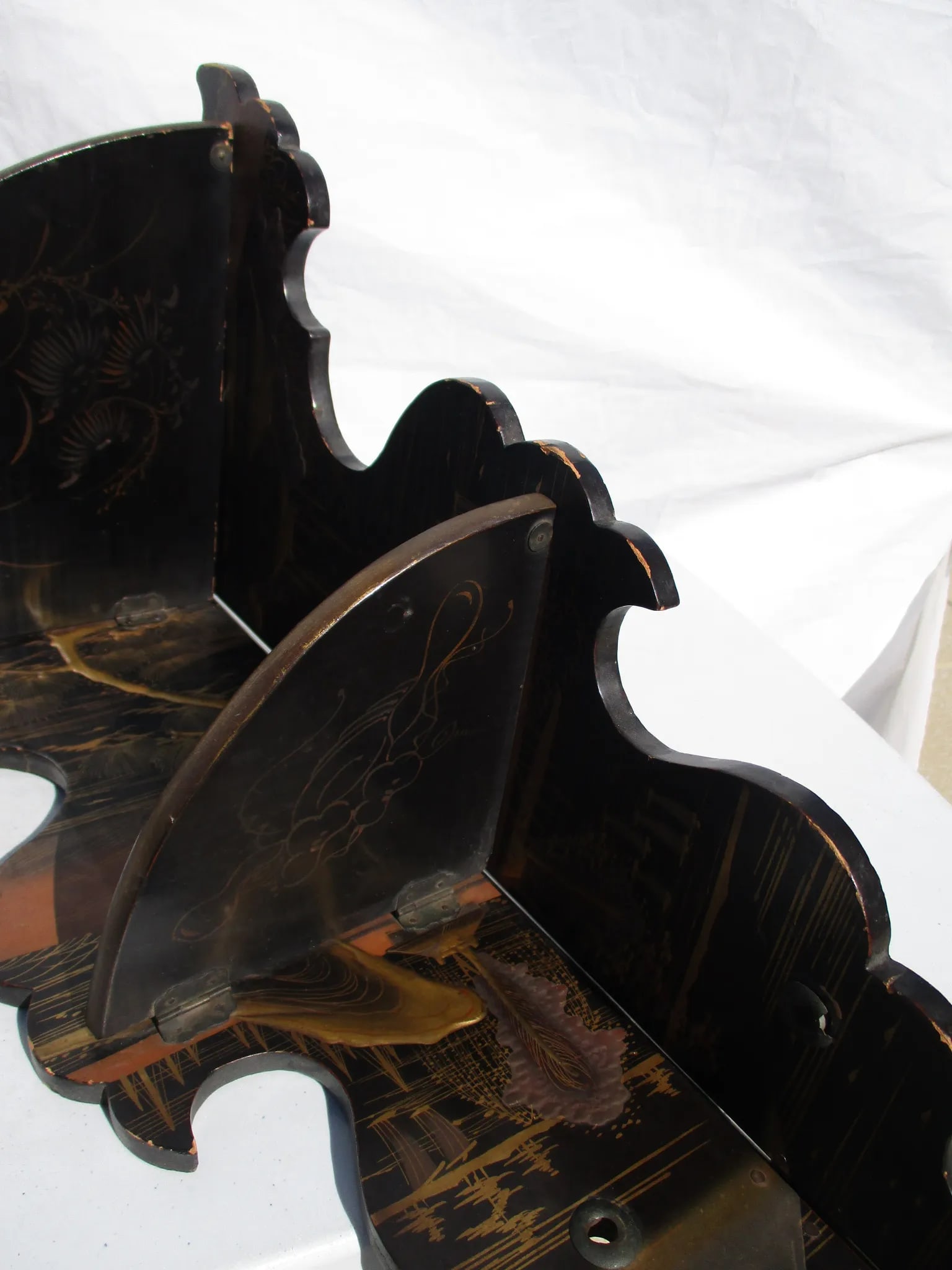Japanese Lacquered Corner Two Tier Shelf - 8
