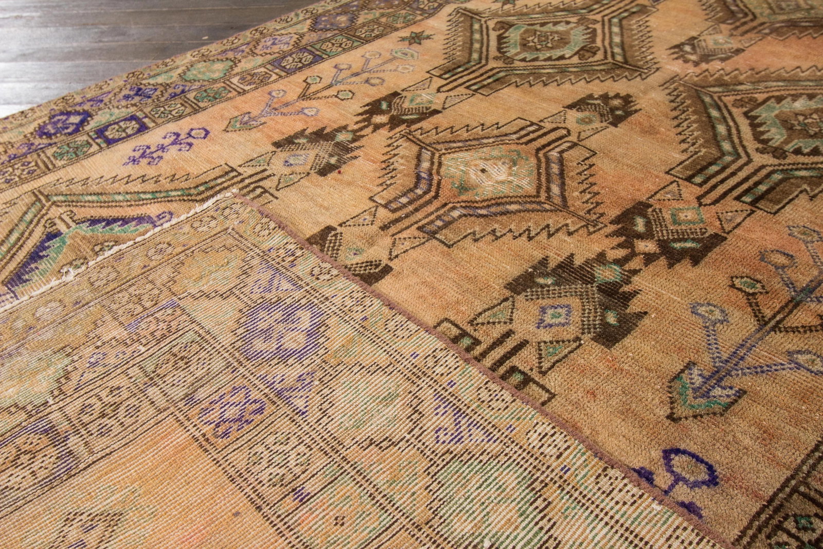 Mid-20th Century Vintage Persian Rug - 4'6" X 8'11" - 3