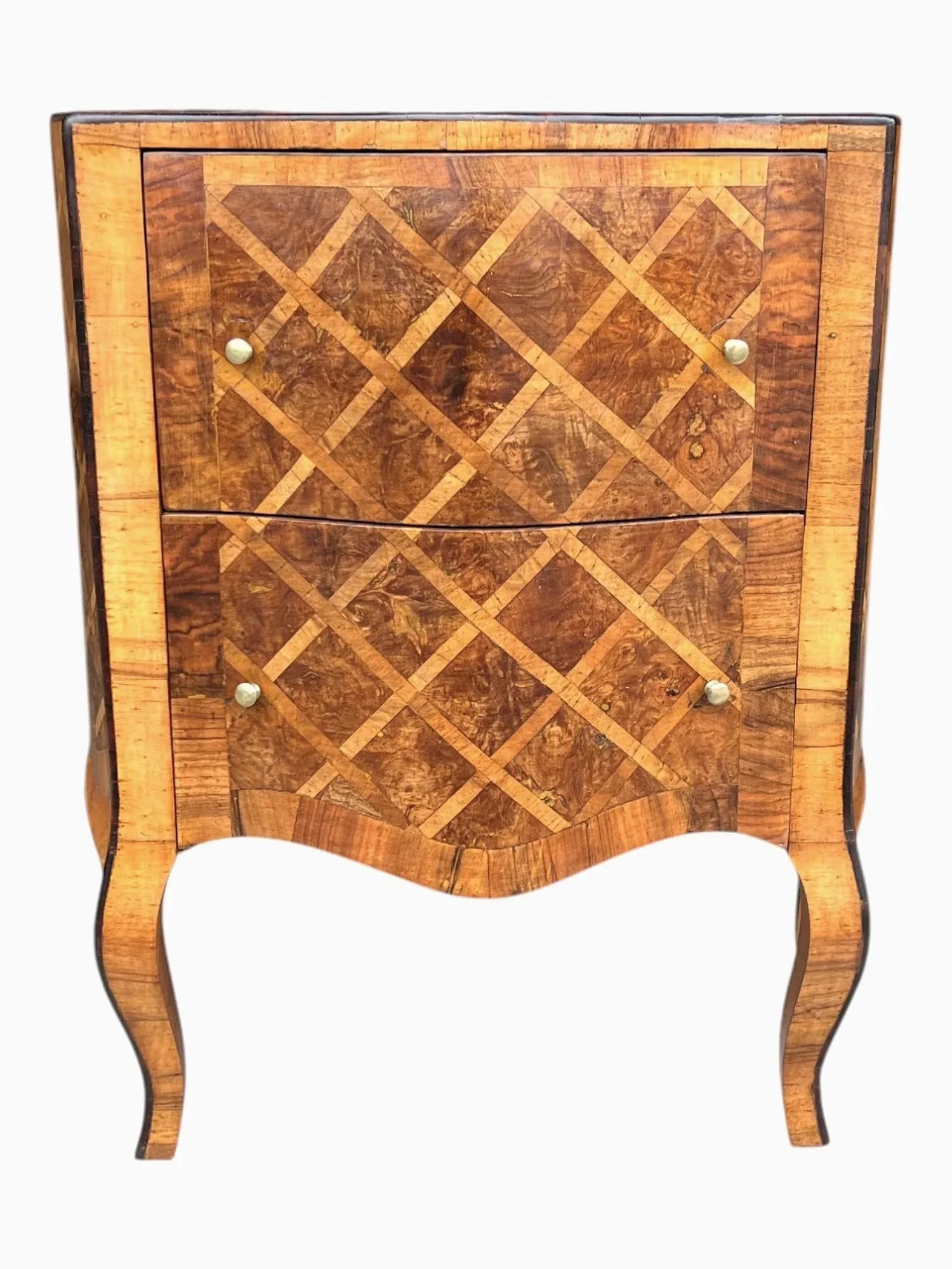 Restored 1970s Italian Serpentine Nightstand With Marquetry and Brass Knobs - 2