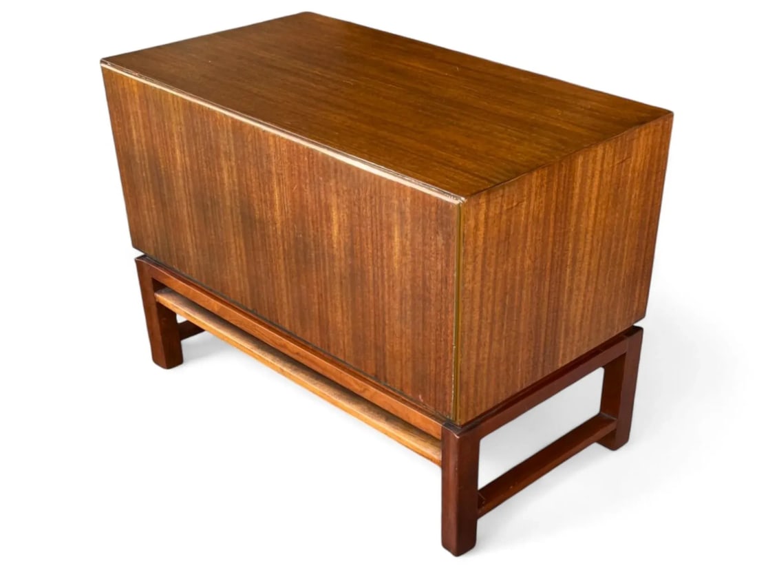 1960s Mid-Century Modern Two-Tone Mahogany Nightstand by Dunbar - Fully Restored - 7