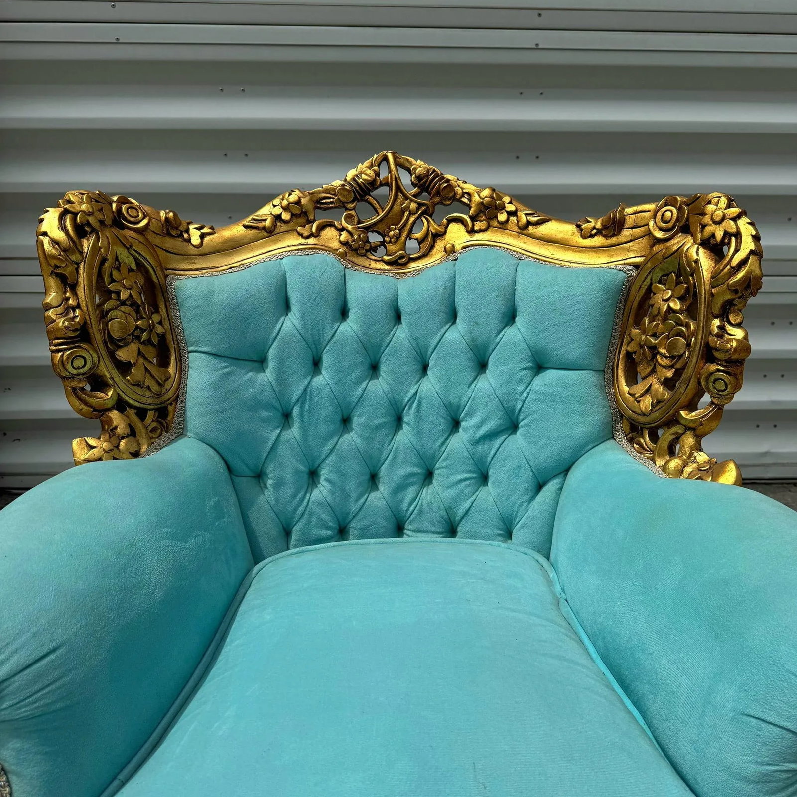 Rococo Style Velvet Chair With Gold Leaf Frame Details - 2