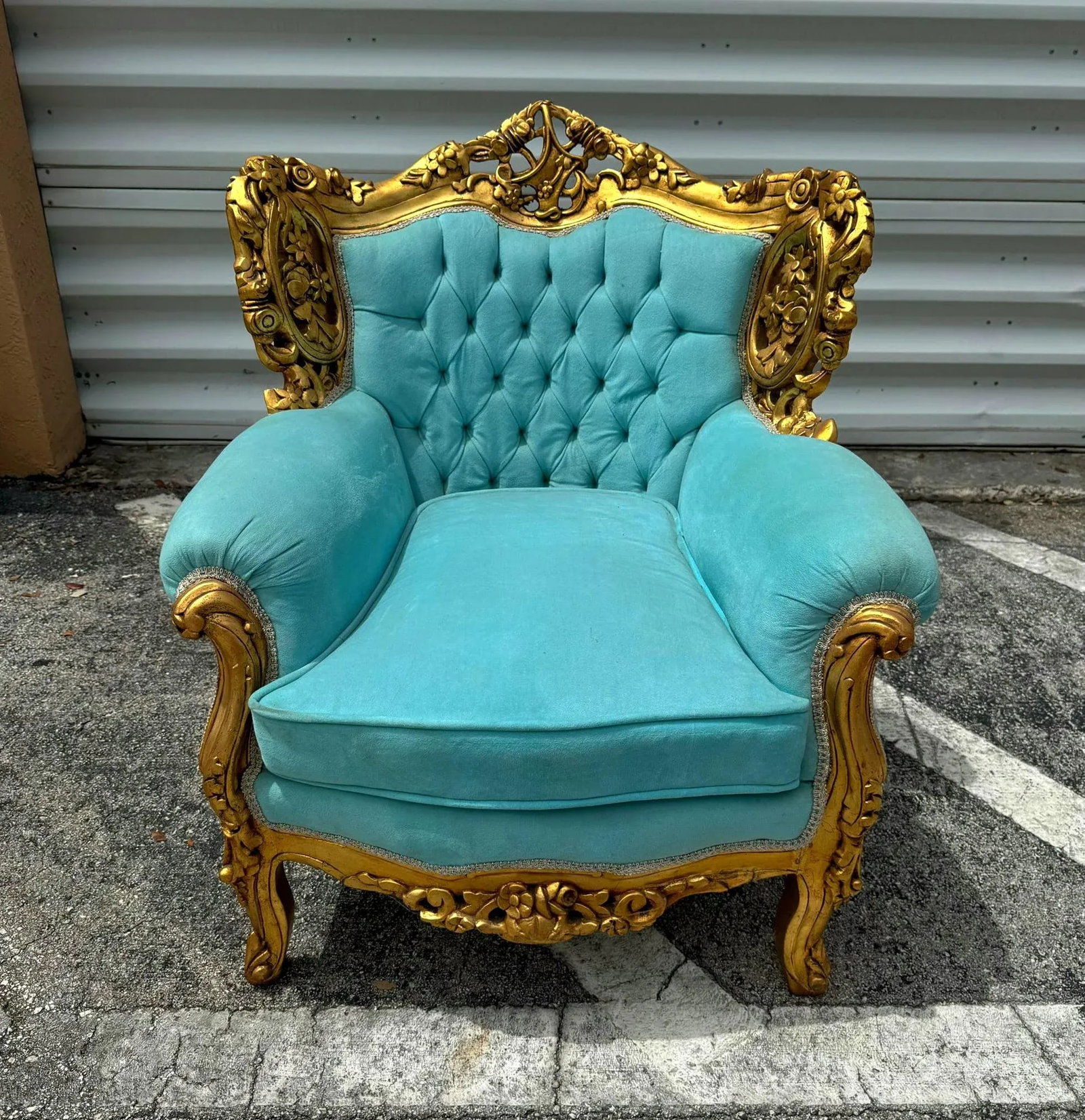 Rococo Style Velvet Chair With Gold Leaf Frame Details - 6