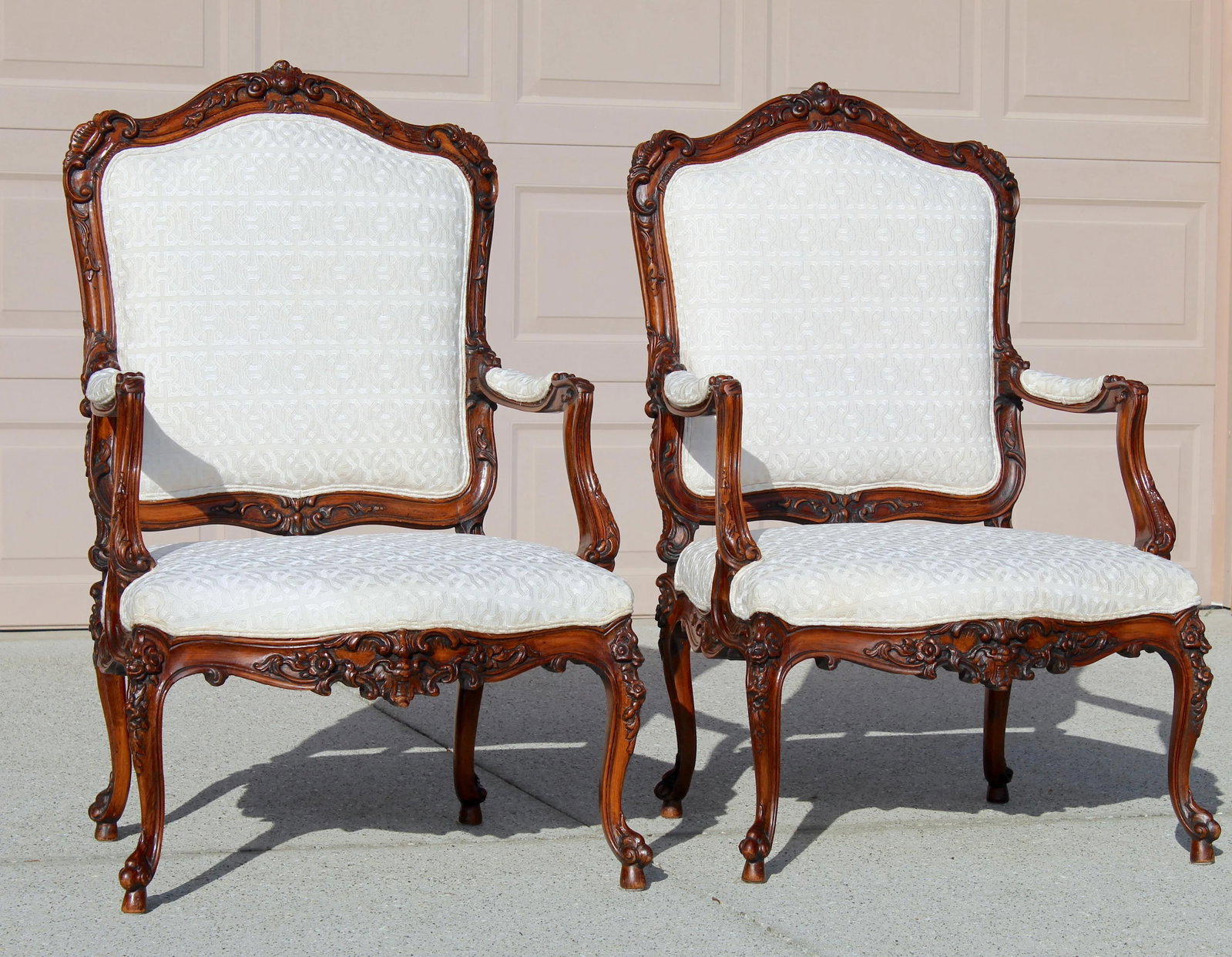 Antique French White Upholstered Walnut Armchairs | 19th Century Hand-Carved Louis Style Fauteuil Ch - 3