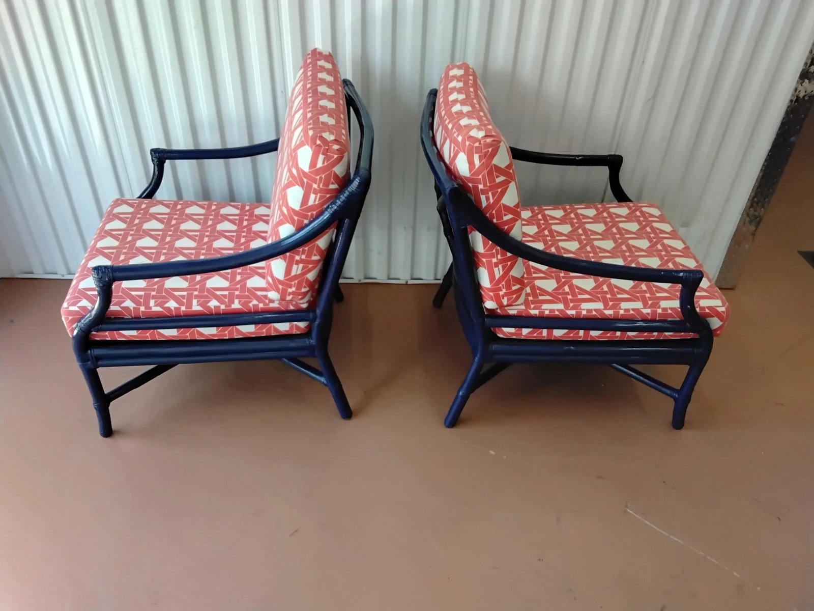 1970s McGuire Style Target Back Accent Chairs- Set of 2 - 2