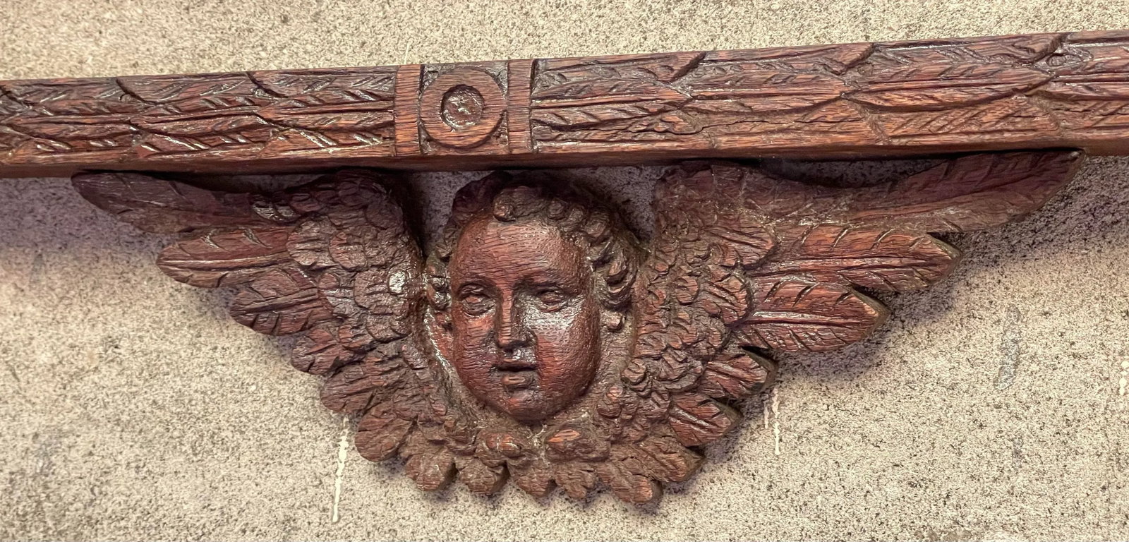 Early 20th Century Dutch Carved Oak Angel Cherub Head Wall Mounted Plate Display Rack Shelf - 4