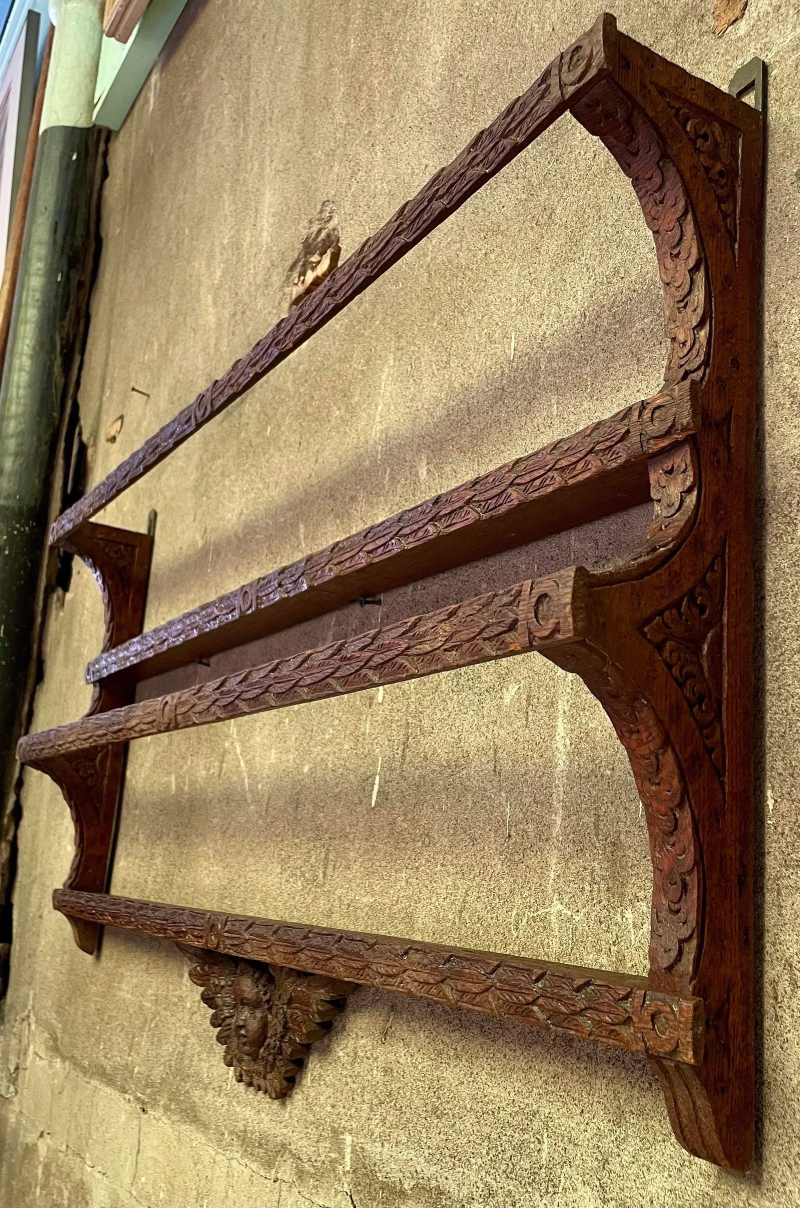 Early 20th Century Dutch Carved Oak Angel Cherub Head Wall Mounted Plate Display Rack Shelf - 8