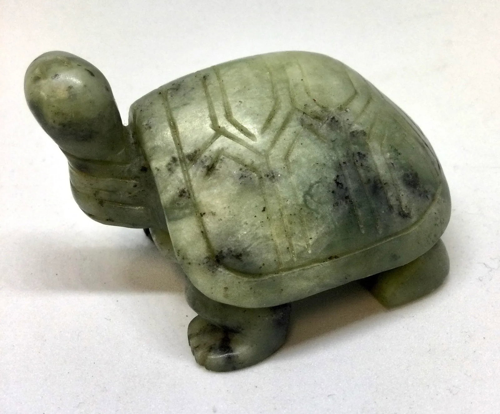 1980s Asian Spinach Jade Carved Turtle Sculpture - 2