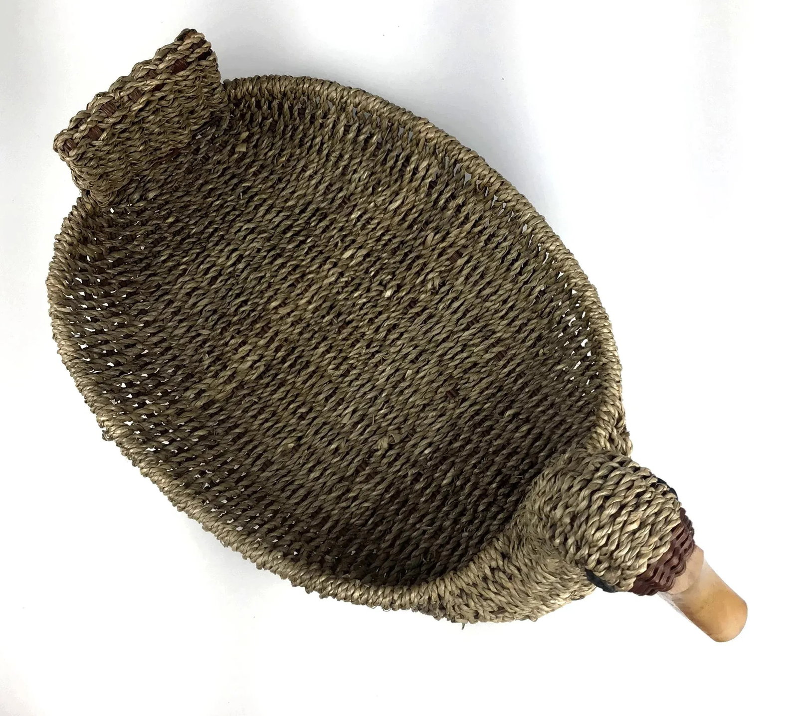1990s Artisan Sculptural Rush Reed Duck Basket - 7