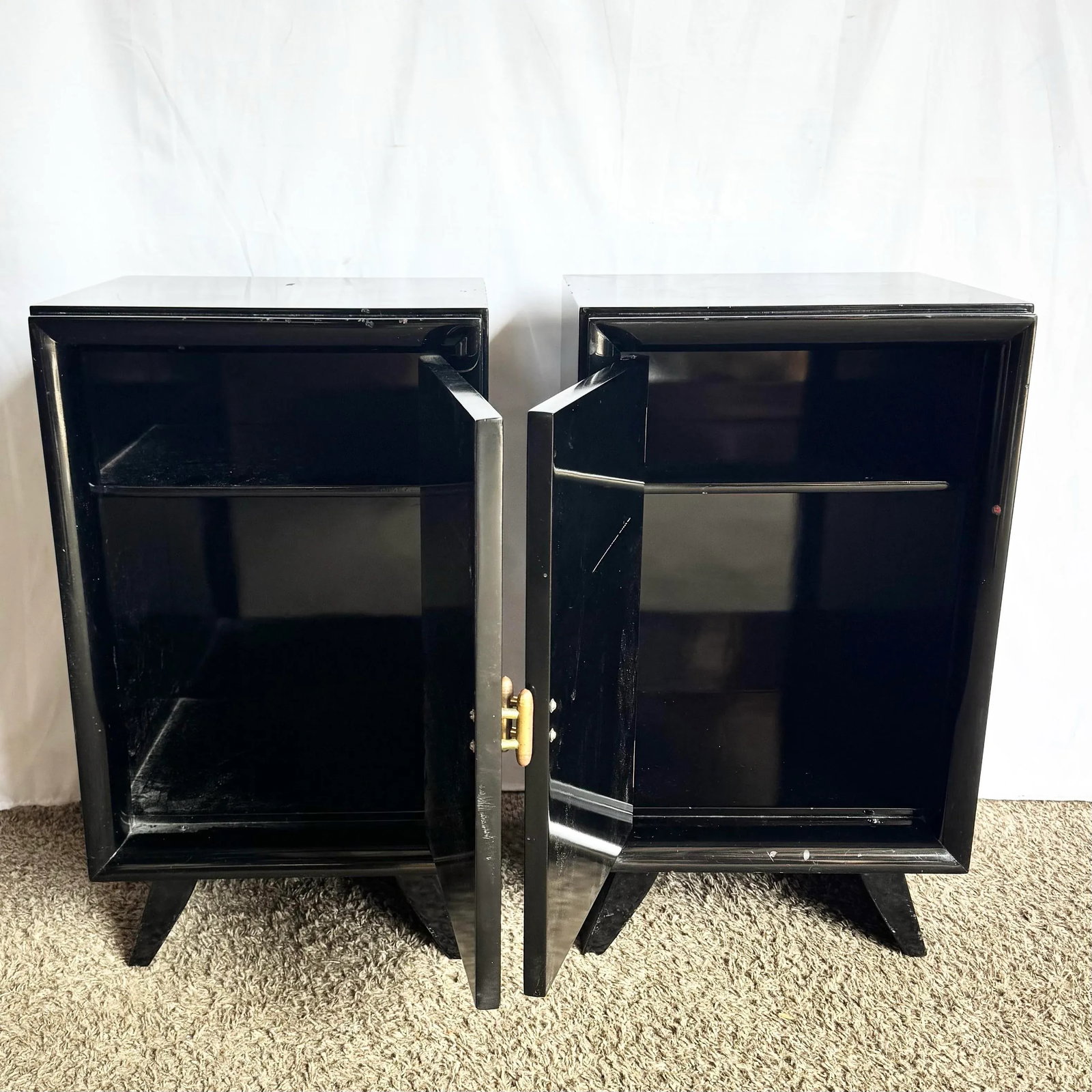Art Deco Black Lacquered and Gold Nighstands With Brass Hardware - A Pair - 4