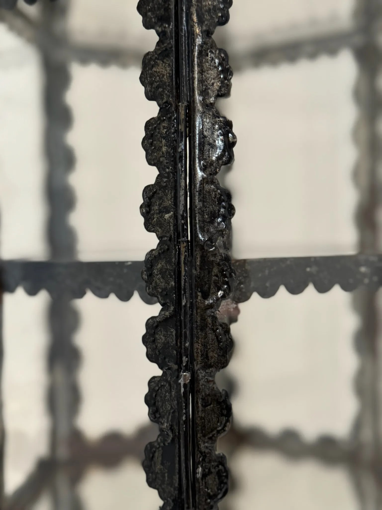 Mid 20th Century Silvered Metal & Glass Hexagonal Display Vitrine/Display - 3