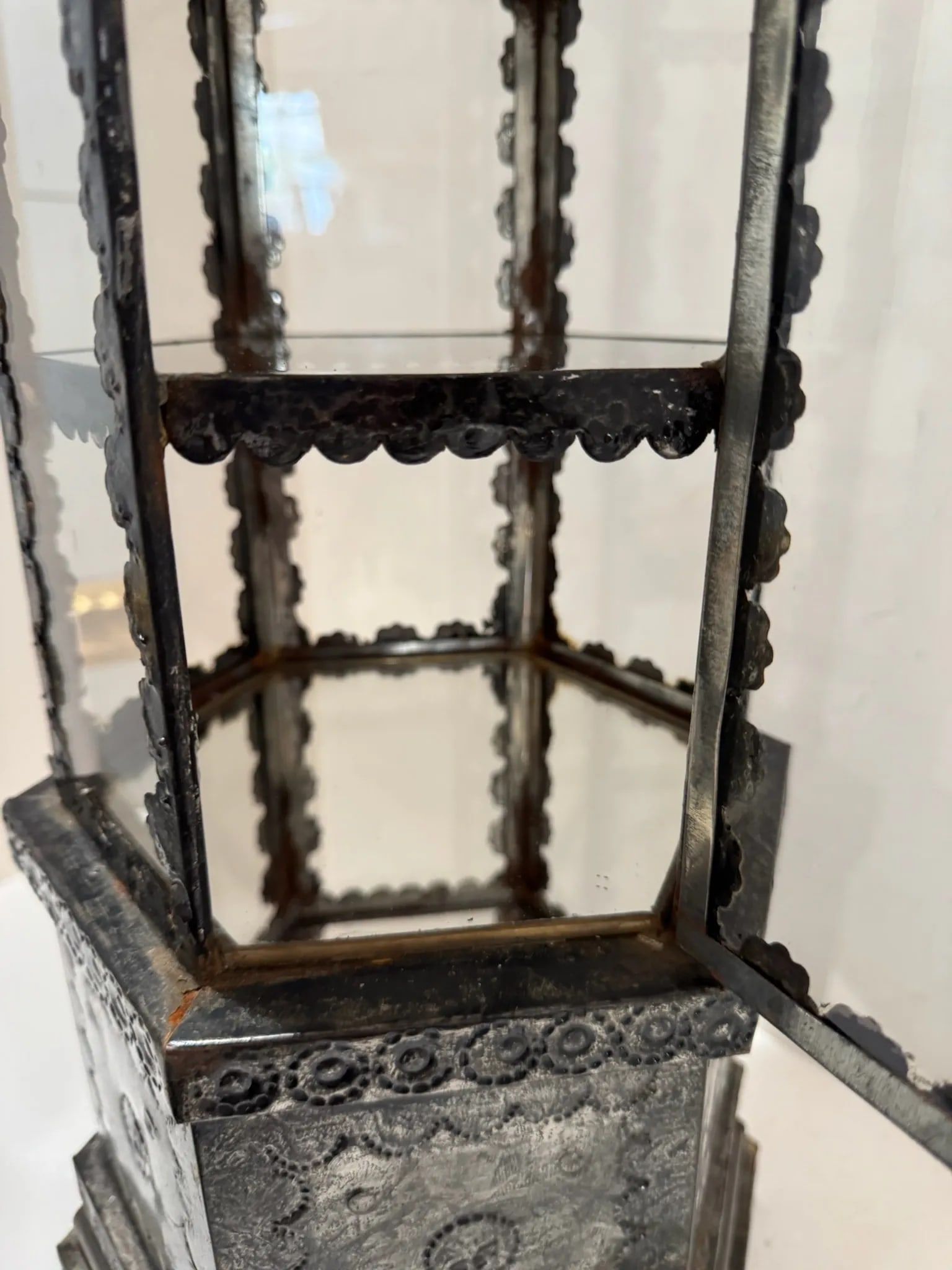 Mid 20th Century Silvered Metal & Glass Hexagonal Display Vitrine/Display - 6