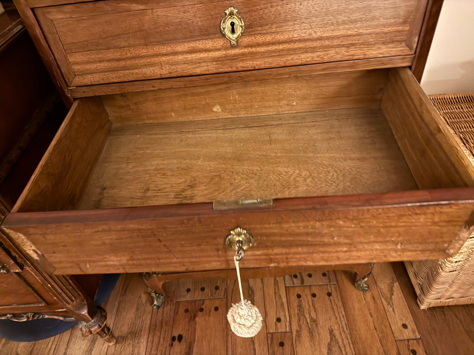 Late 19th-Century French Louis XVI-Style Mahogany Semainier Chest - Breccia Marble Top, Tall Narrow - 7
