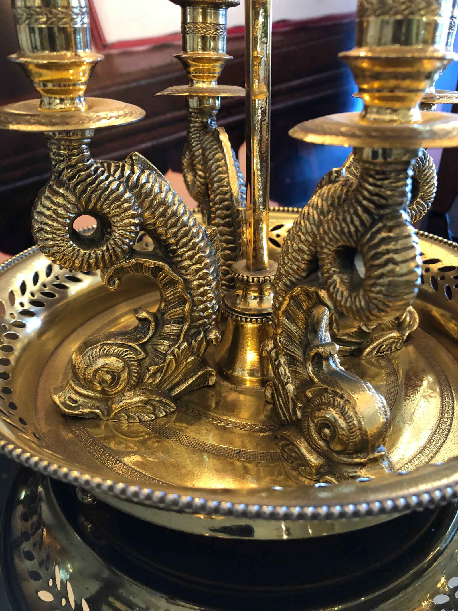 Vintage Cast Brass Bouillotte Lamp With Tole Shade - 3