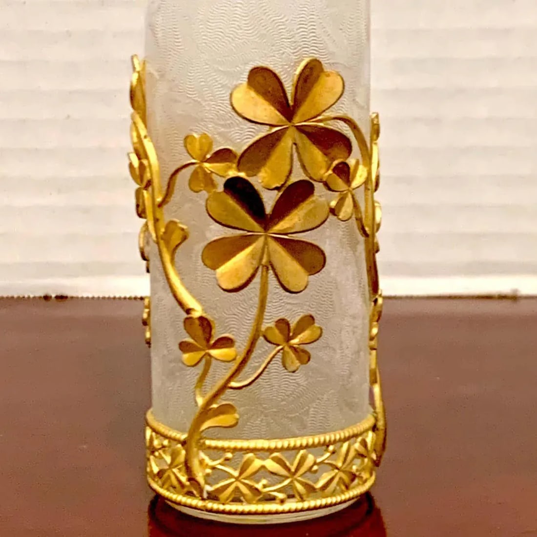 Early 20th Century Belle Epoque Baccarat Attributed Four-Leaf Clover Ormolu Mounted Vase - 4
