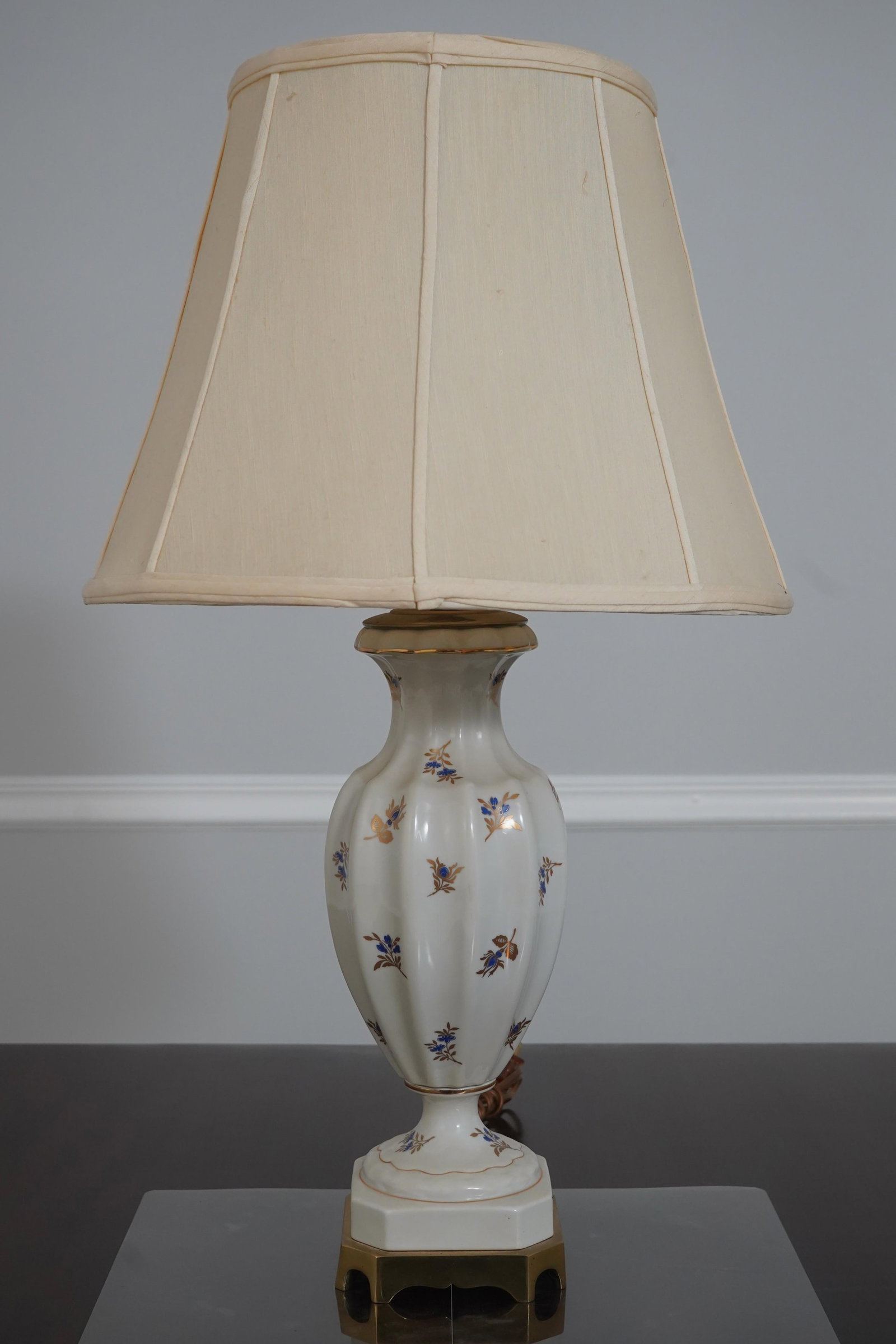1970s Pair Paul Hanson Design Floral Porcelain Table Lamps - 3