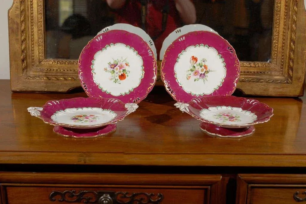 English 1850s Copeland Red Border Plates and Compotes with Bouquets of Flowers- 4 Pieces - 2