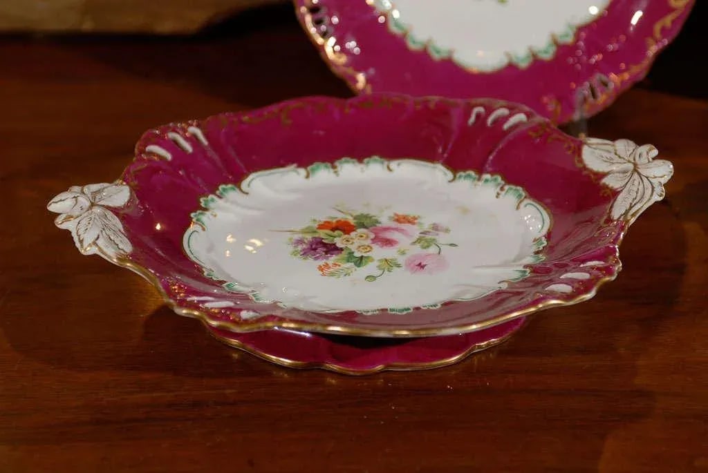 English 1850s Copeland Red Border Plates and Compotes with Bouquets of Flowers- 4 Pieces - 4
