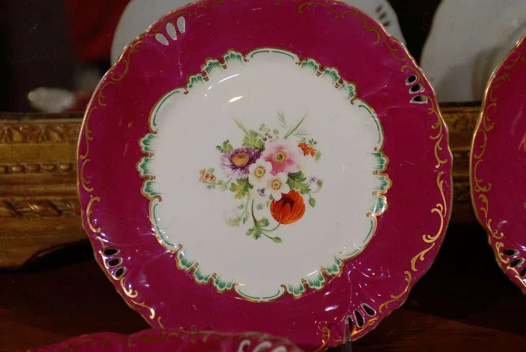 English 1850s Copeland Red Border Plates and Compotes with Bouquets of Flowers- 4 Pieces - 7