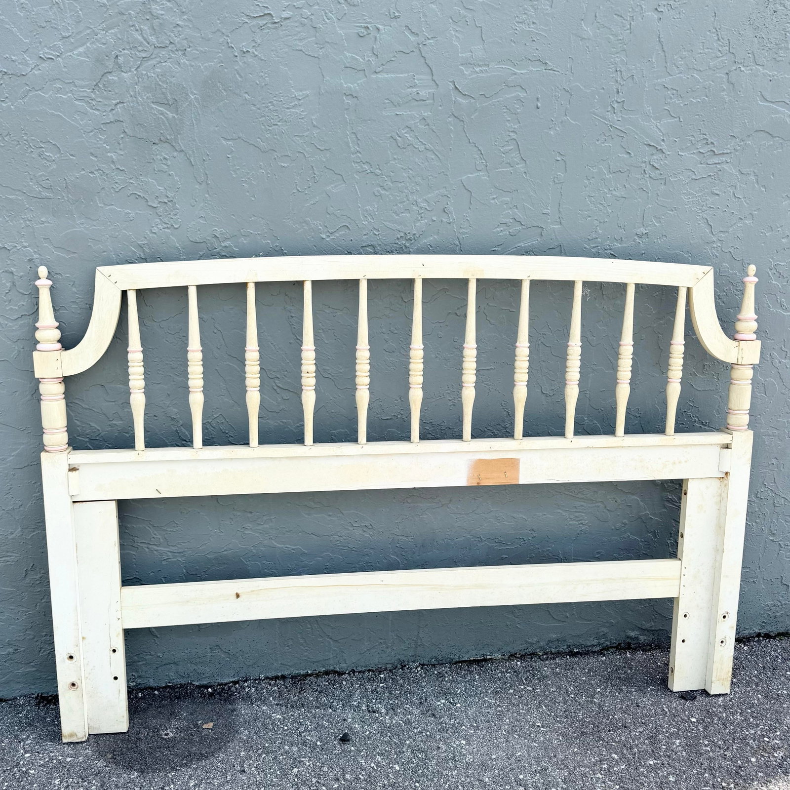 Vintage Coastal Cream and Pink Queen Size Headboard by Thomasville - 4