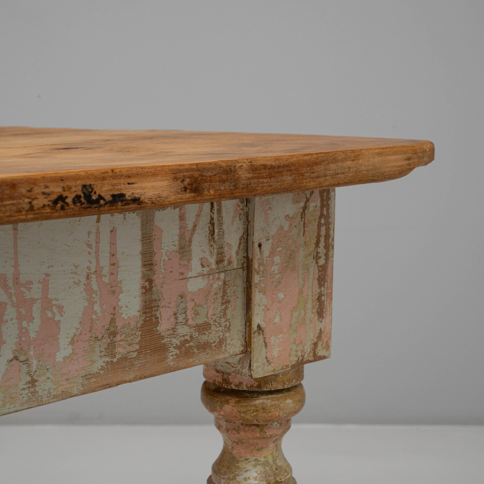 20th Century French Gustavian Wood Patinated Side Table - 6
