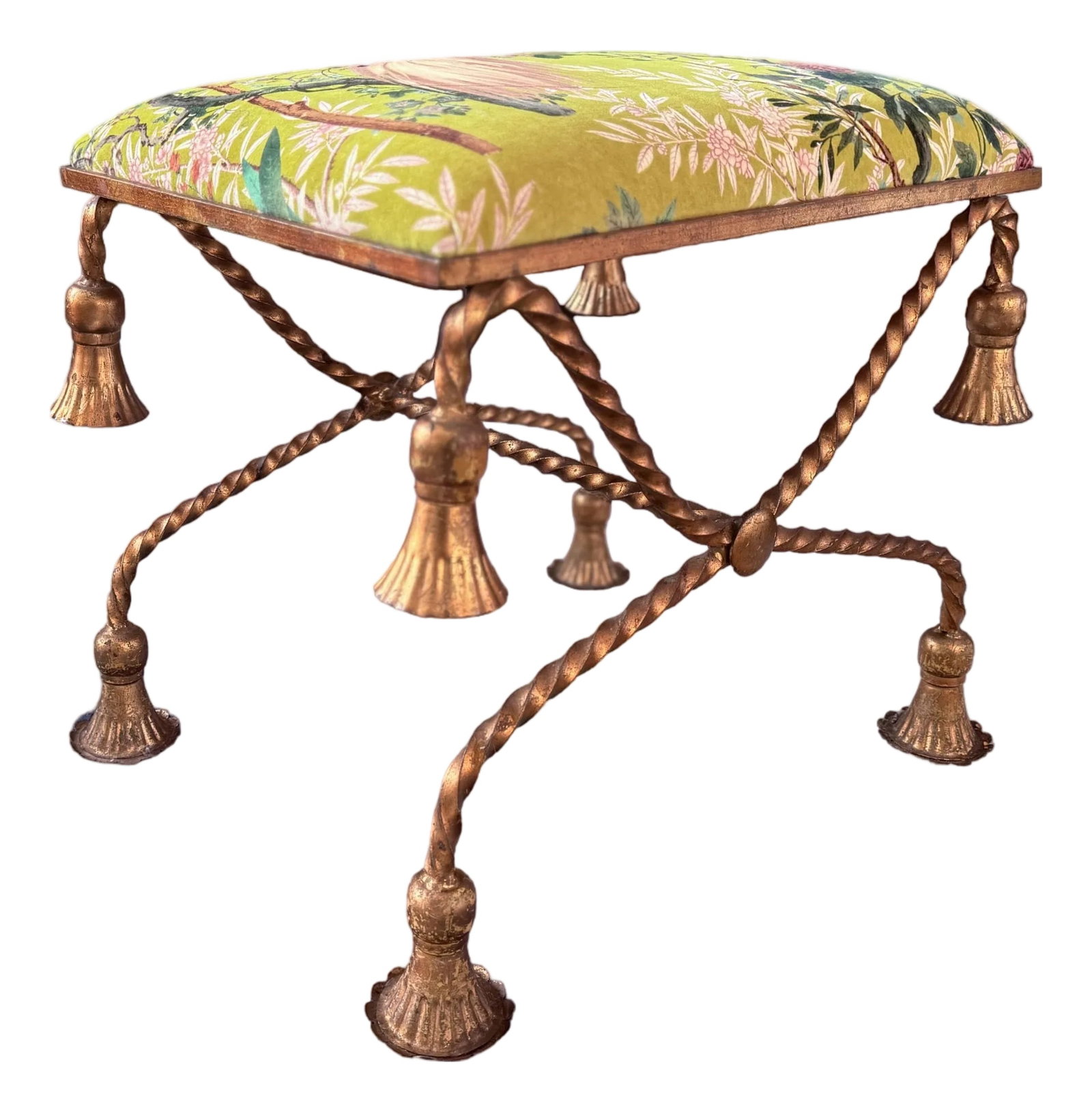1950s Hollywood Regency Italian Gold Gilded Twisted Rope and Tassel Bench or Ottoman: A gold gilt bench featuring a rope and tassel motif from Italy, dating back to the 1960s. This versatile and decorative piece can enhance any room in the house, showcasing fine vintage quality. Uphols