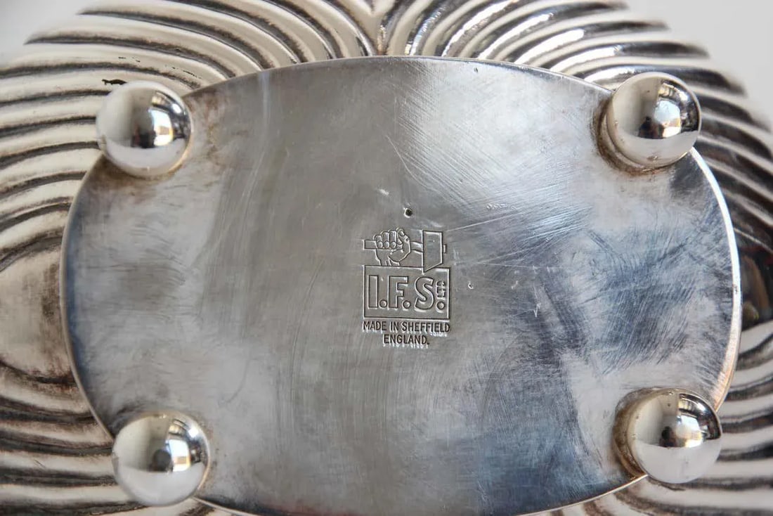 Vintage Sheffield Silverplate Tea Set - Set of 3 - 4