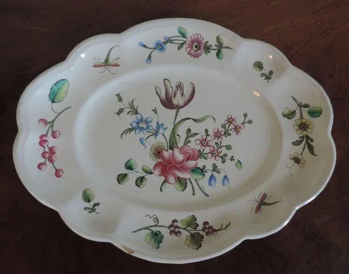 Late 18th or Early 19th Century French Faience Tin Glaze Pottery Veuve Perrin Oval Platter - 2