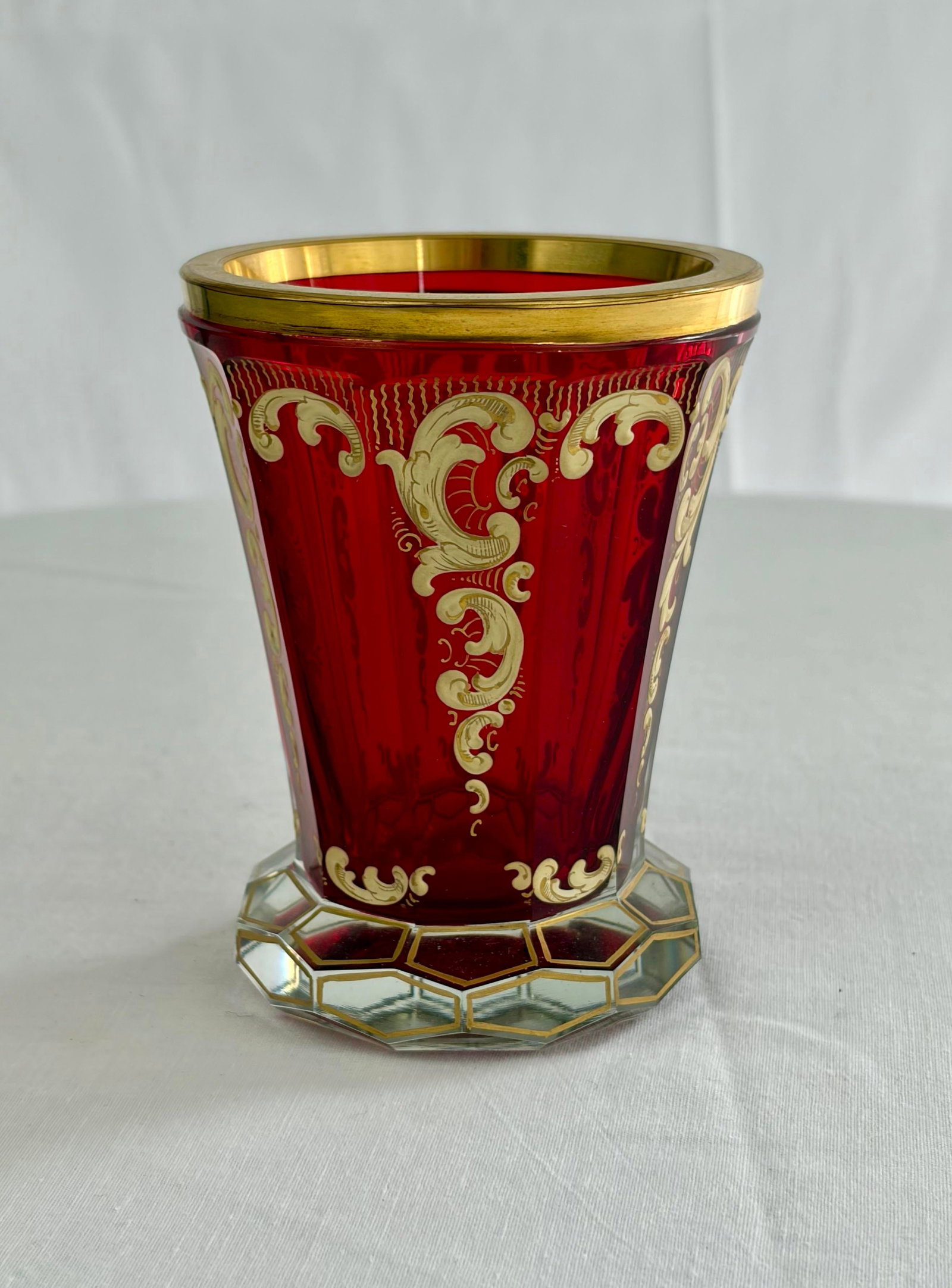 1950s Ruby Flash Glass Goblet With Gilt Scrollwork - Bohemian Biedermeier Style - 2
