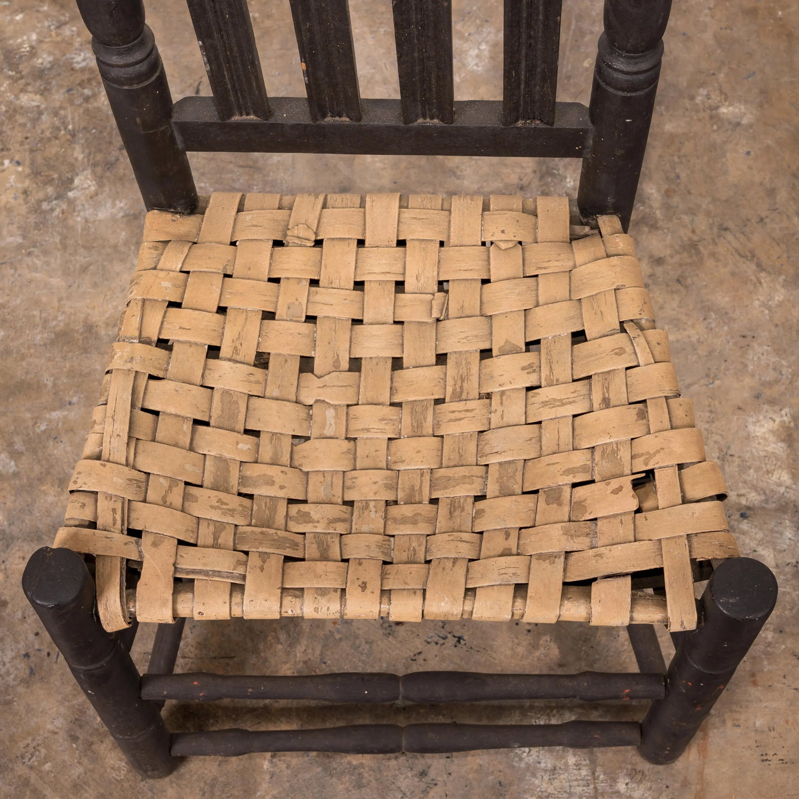 Yoke Banister Back Chair, Connecticut, 18th Century - 11