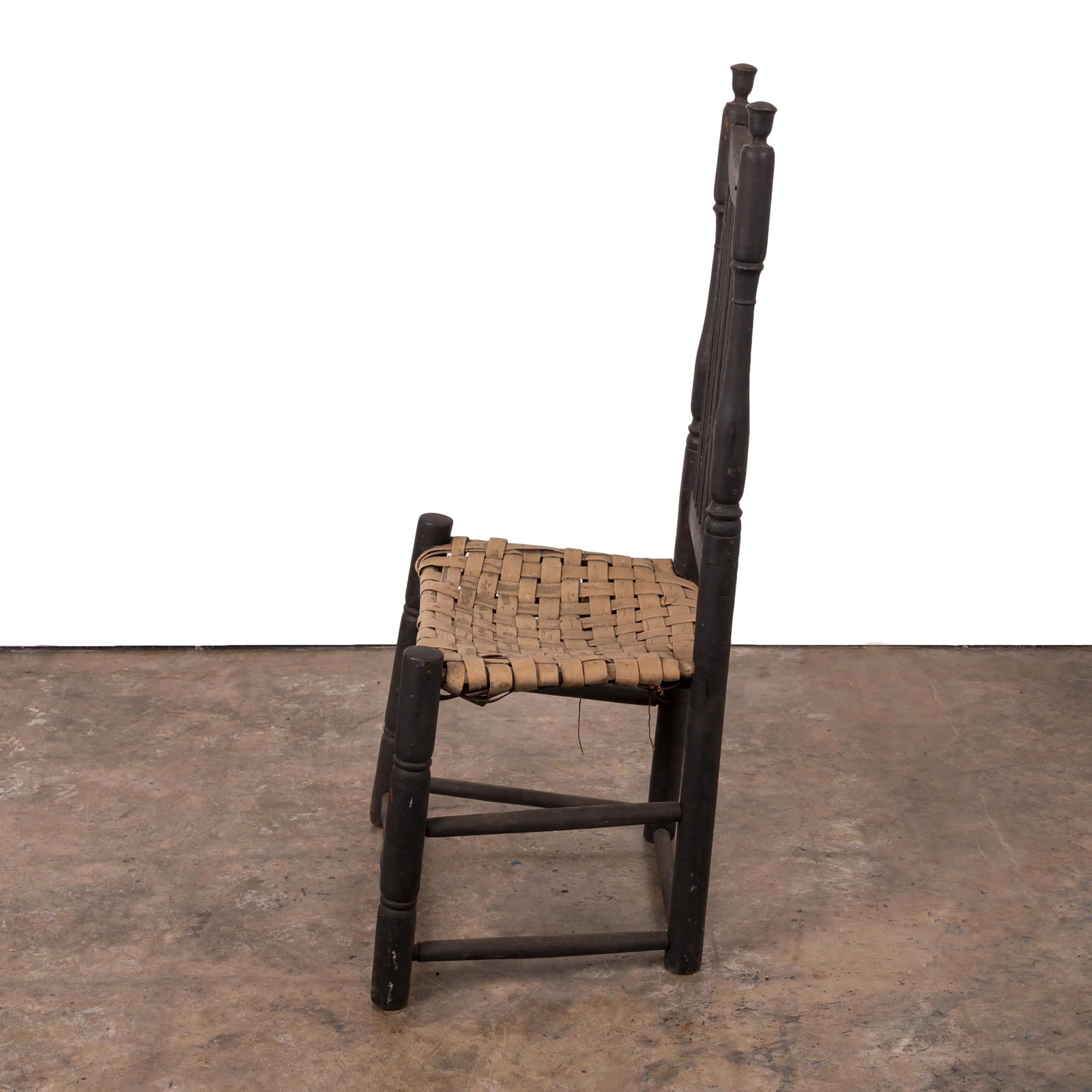 Yoke Banister Back Chair, Connecticut, 18th Century - 5