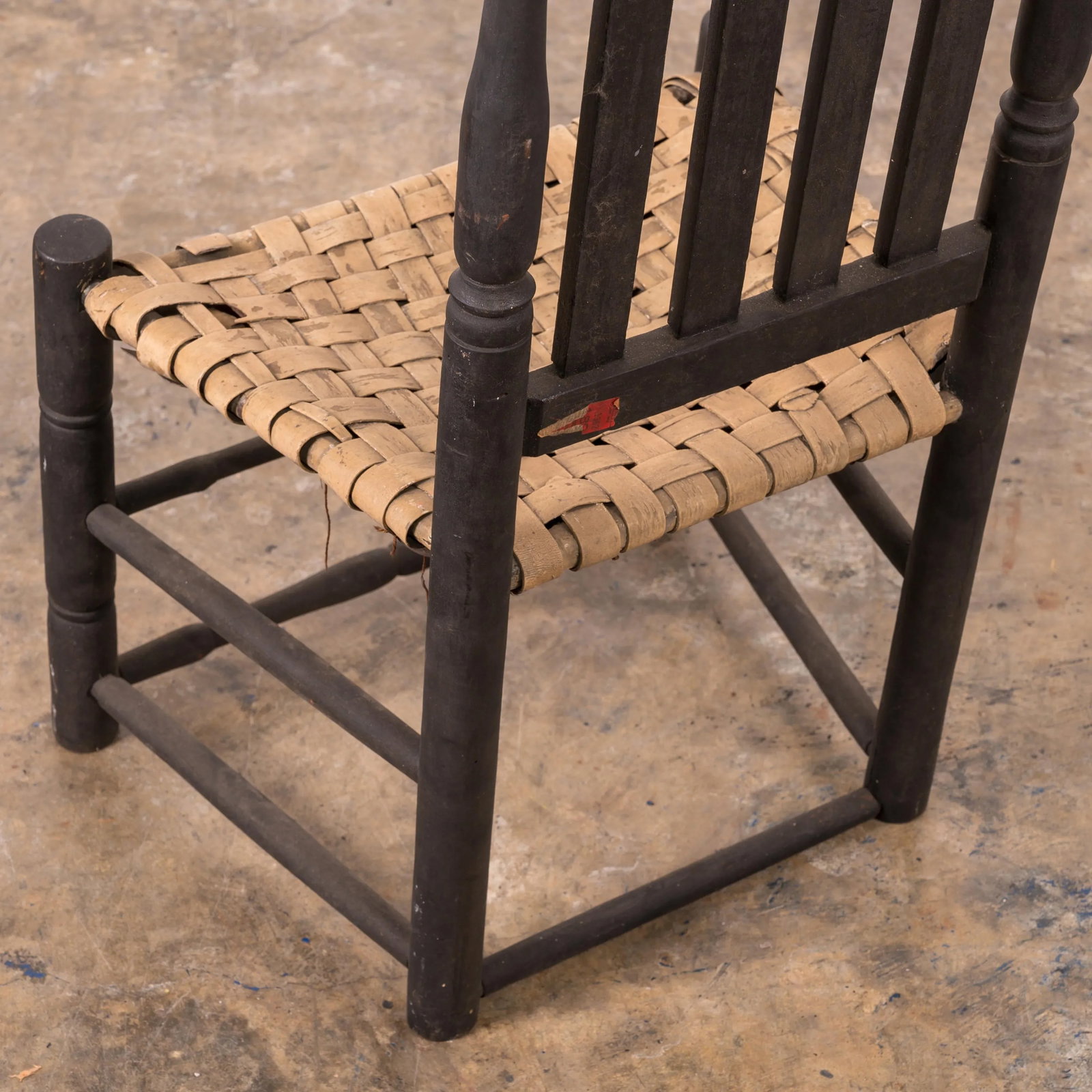 Yoke Banister Back Chair, Connecticut, 18th Century - 9