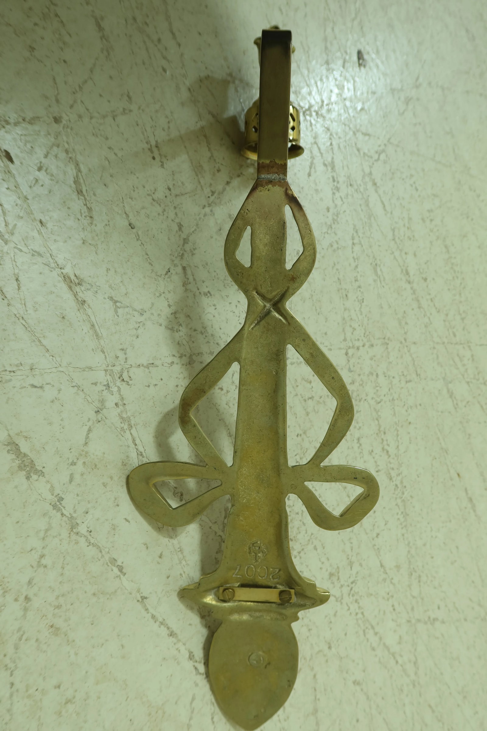 Pair Virginia Metalcrafters Brass Torch & Ribbon Wall Sconces - 7