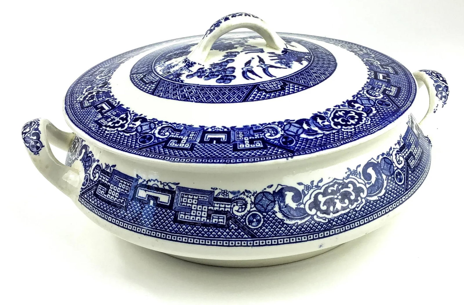 Vintage Covered Porcelain Casserole Dish Blue Willow Empress Design - 2