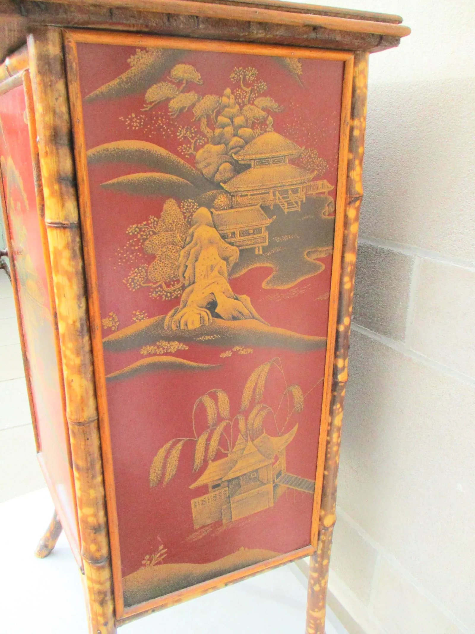 Japanned Lacquer and Bamboo Cabinet English 19th Century - 3