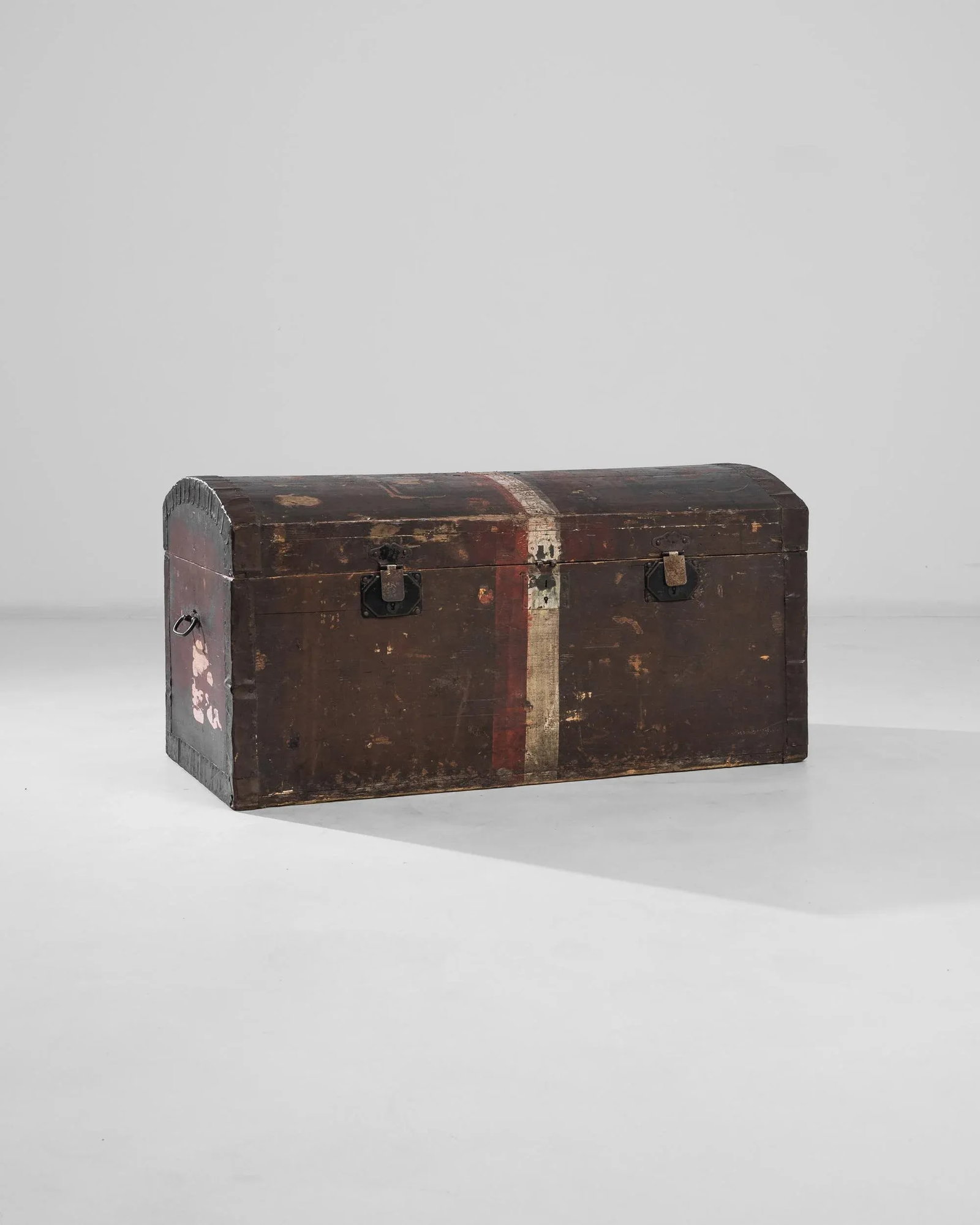 1900s French Wooden Trunk - 2